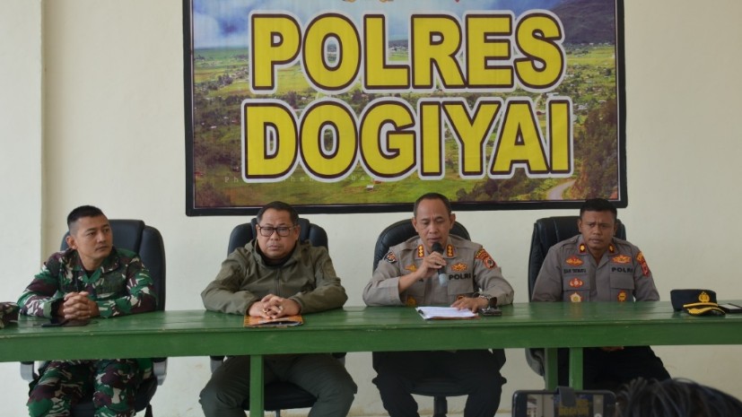 ratusan-warga-mengungsi-pasca-kerusuhan-dogiyai