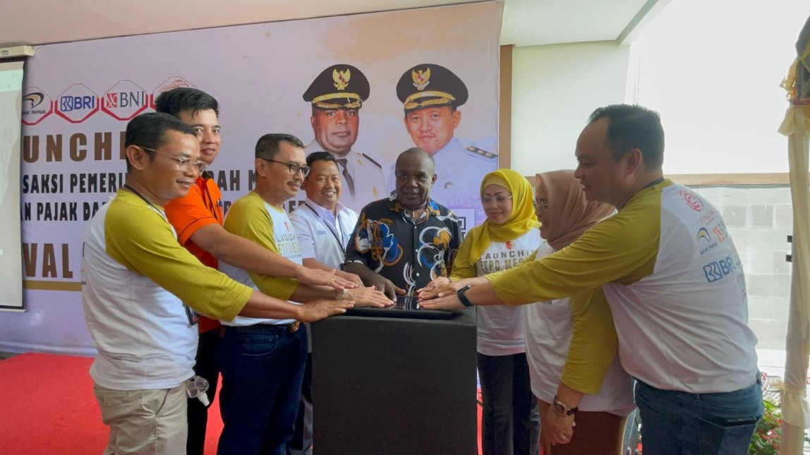 warga-merauke-kini-bisa-bayar-pajak-dan-retribusi-daerah-secara-non-tunai