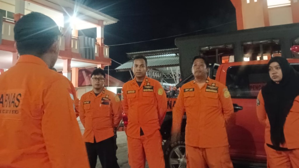 jatuh-dari-kapal-seorang-abk-dilaporkan-hilang-di-sungai-kumbe