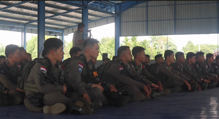 292-pasukan-brimob-tugas-di-papua-wakapolda-junjung-tinggi-ham