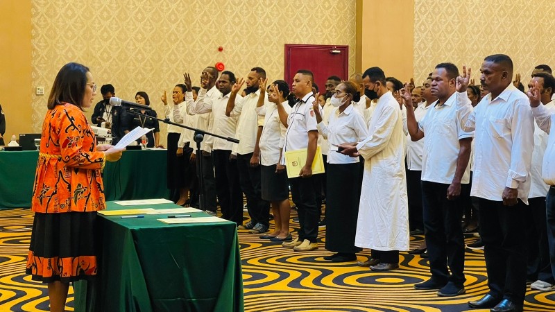 kpu-merauke-lantik-110-anggota-ppd-22-distrik