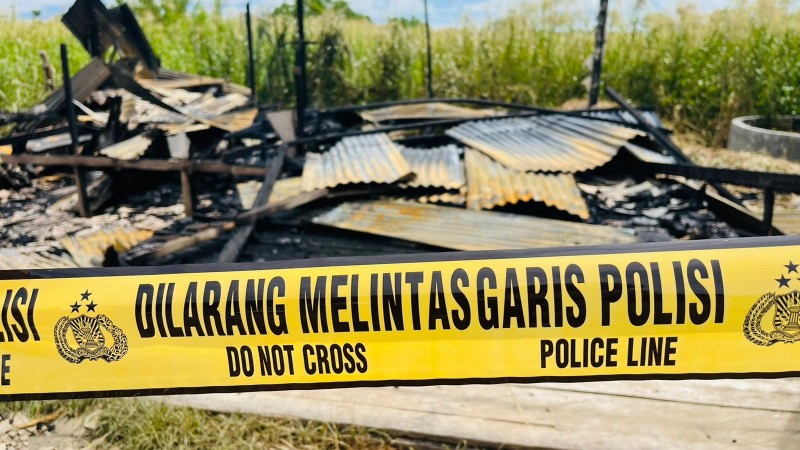 cekcok-dengan-istri-ip-bakar-diri-sekalian-rumahnya