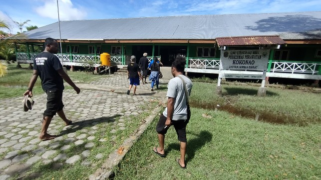 puskesmas-kokonao-tanpa-dokter-nurse-yang-diagnosa-penyakit
