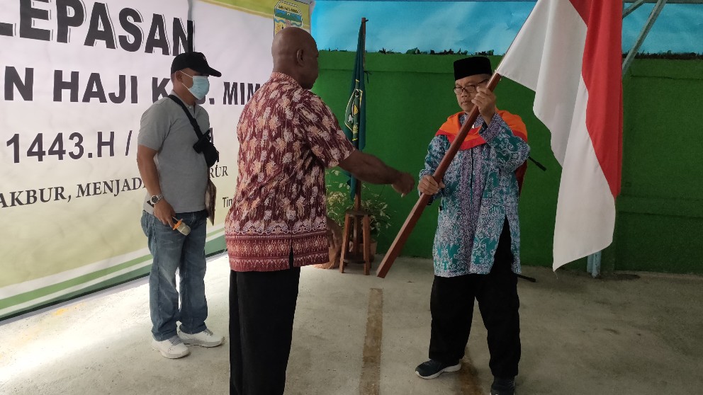 mimika-berangkatkan-150-jemaah-haji-terbanyak-di-papua