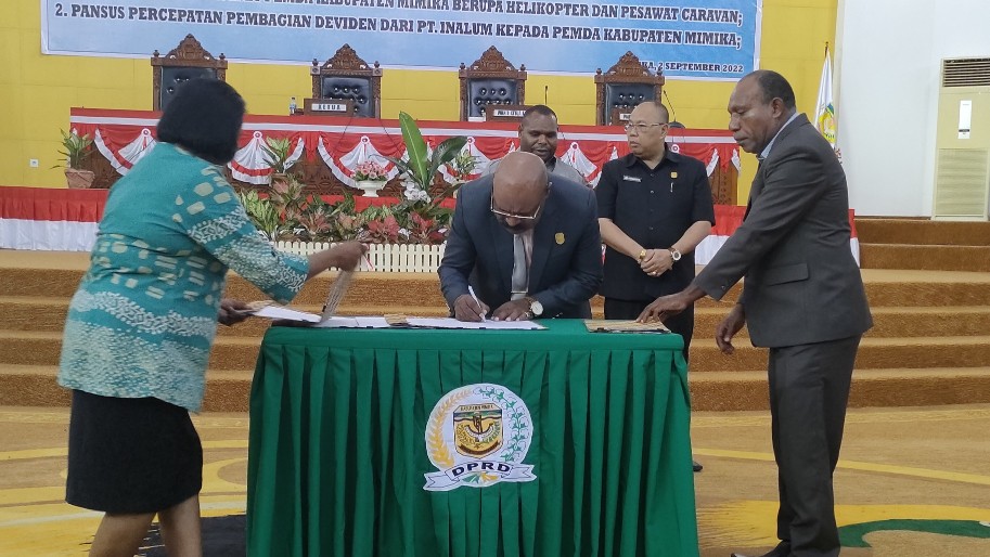 dprd-mimika-bentuk-dua-pansus
