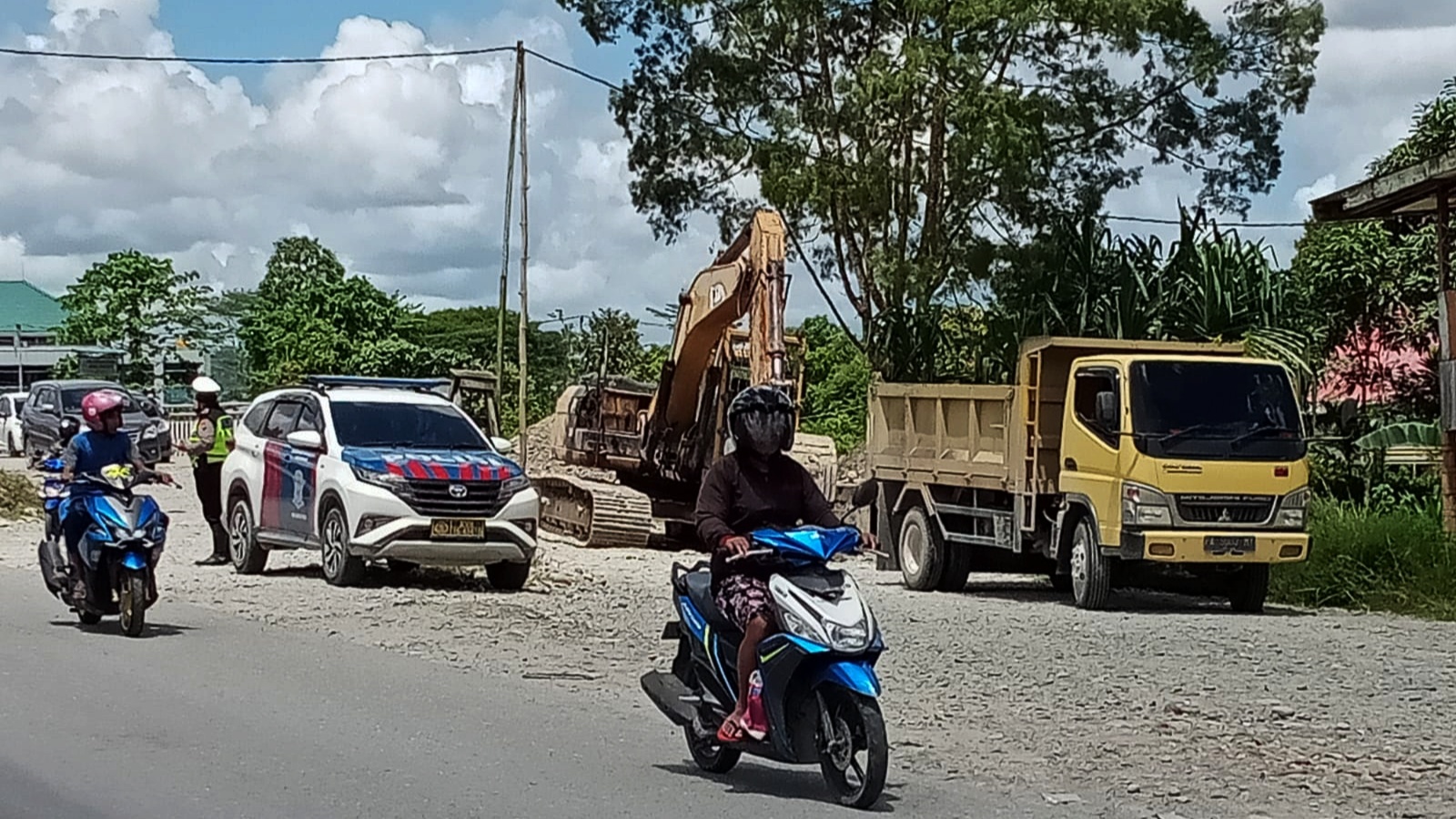 mimika-kebut-pengerjaan-jalan-ke-venue-pon-xx