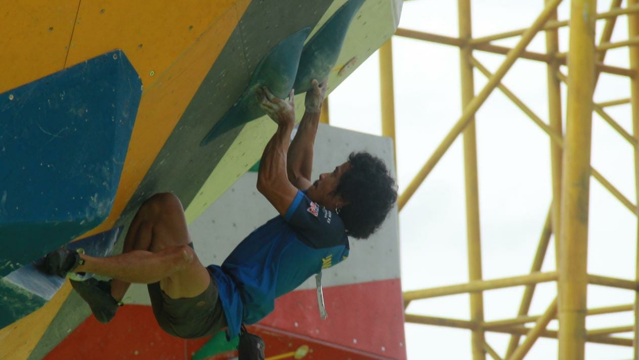 enam-atlet-panjat-tebing-boulder-perorangan-putra-melaju-ke-final