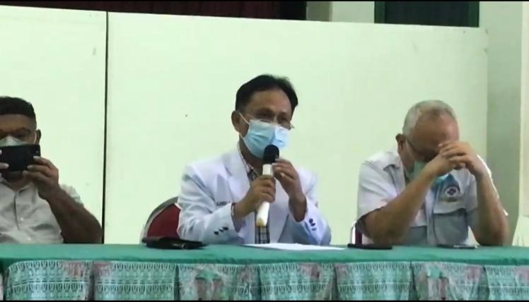 Konferensi Pers Badan Pengurus Yayasan Caritas Timika Papua (YCTP), jajaran direksi RSMM, komite medik, segenap manajemen, Kamis (9/12/2021). Foto: Salmawati Bakri/ Papua60detik