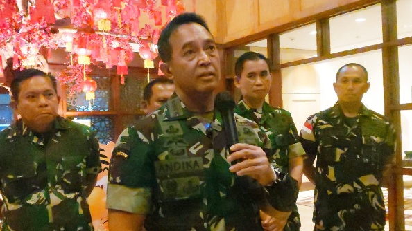aparat-keamanan-kejar-pelaku-penyerangan-pos-tni-di-puncak