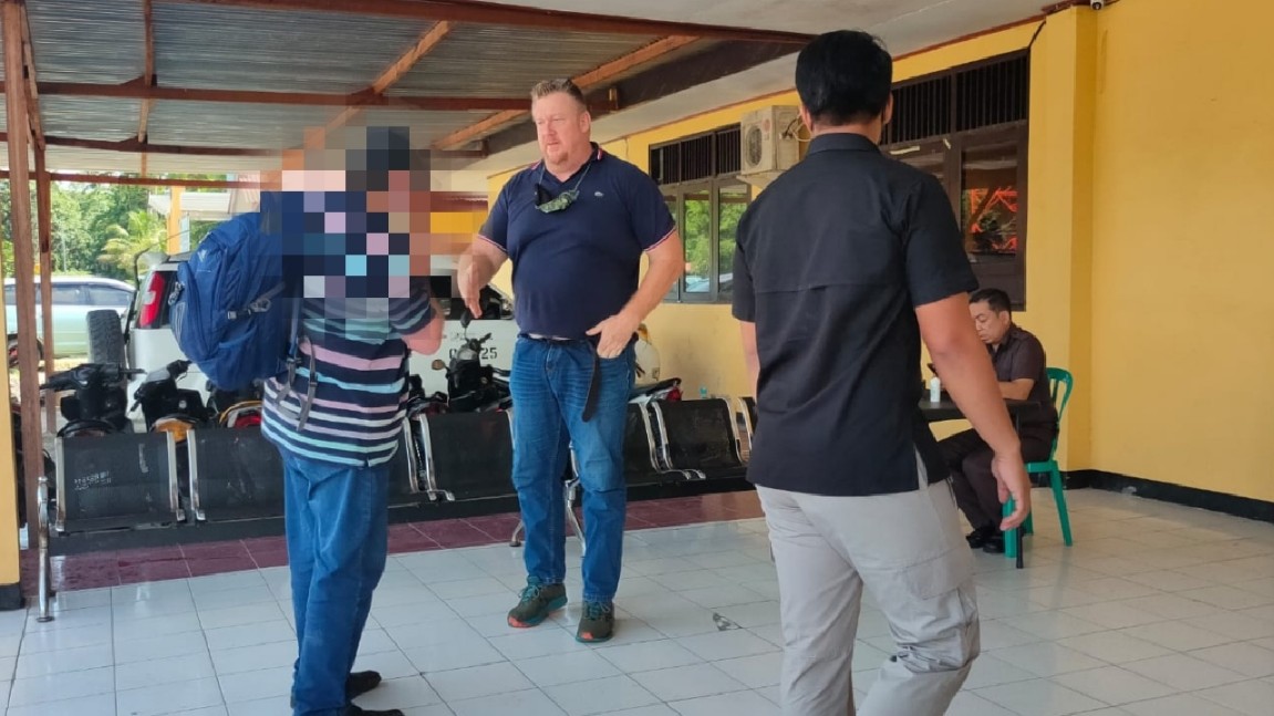 tikam-rekan-kerja-di-tembagapura-wna-australia-ditangkap-polisi