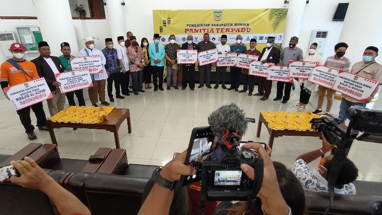 pemkab-mimika-bagi-bagi-hibah-keagamaan-phbi-dapat-paling-banyak