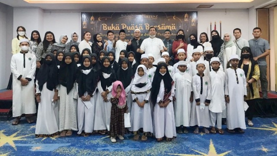 horison-ultima-dan-cartenz-timika-buka-puasa-bersama-anak-yatim