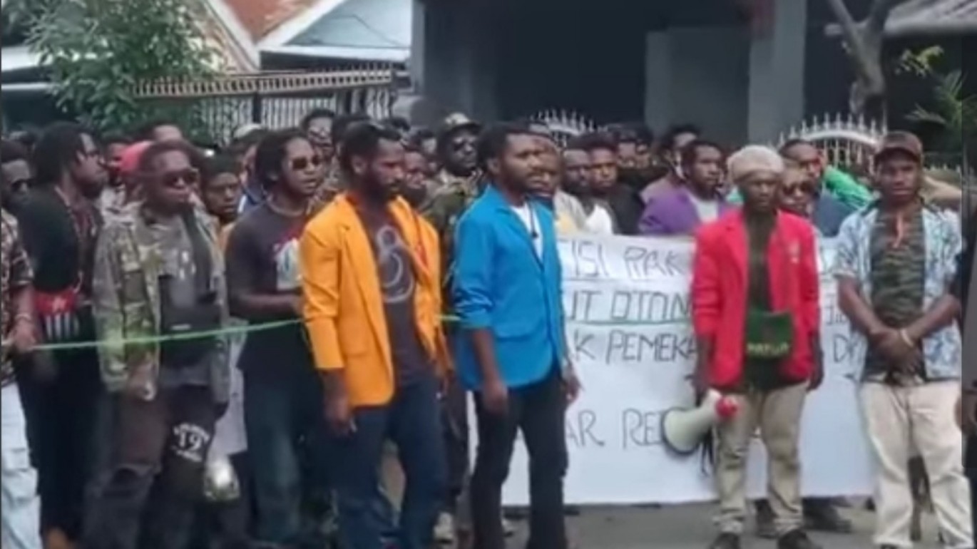 papua-10-mei-terjadi-unjuk-rasa-tolak-dob-di-beberapa-wilayah