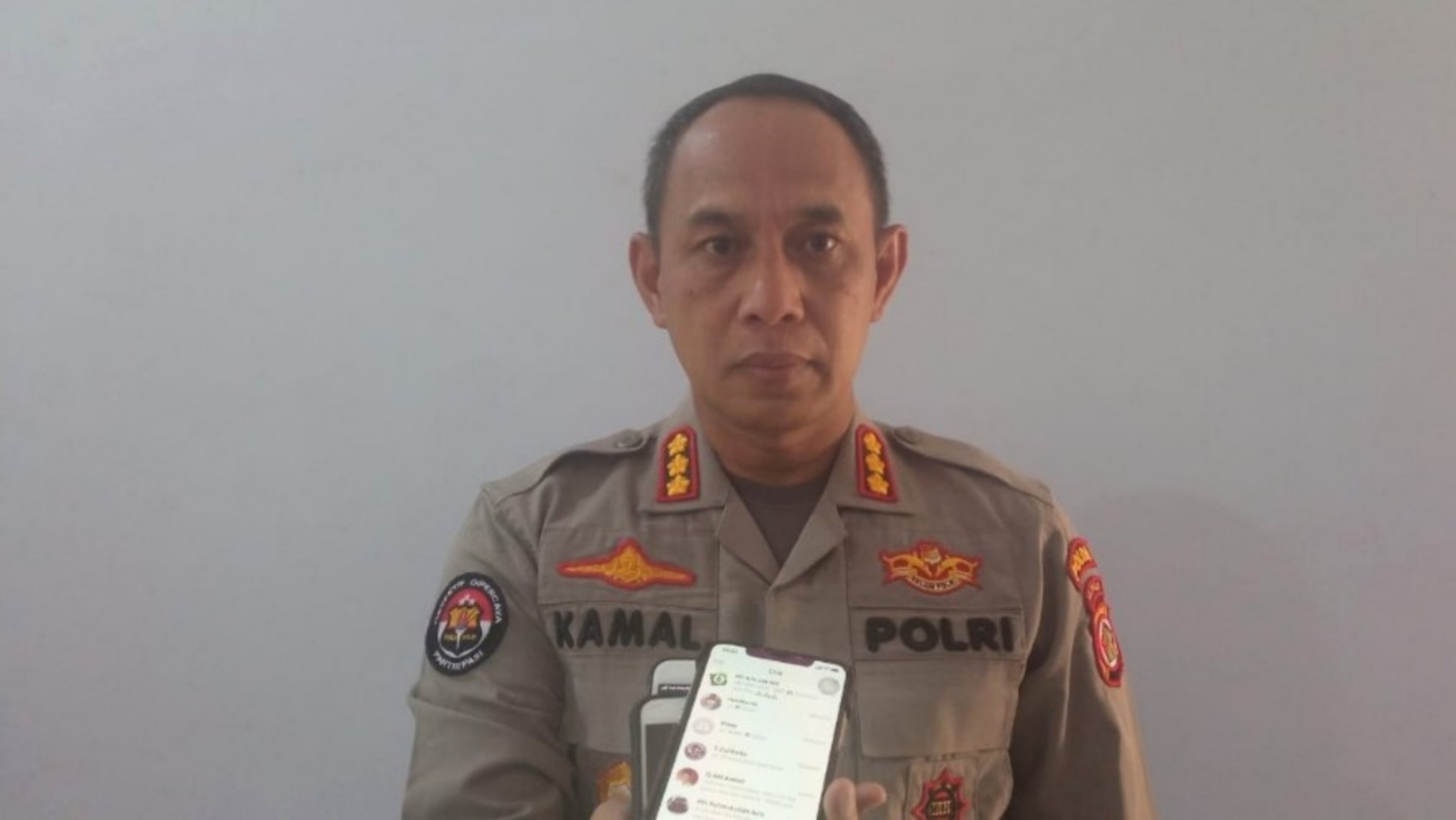 aksi-pemalangan-berujung-anarkis-sekda-sarmi-dianiaya-3-polisi-dan-6-warga-luka