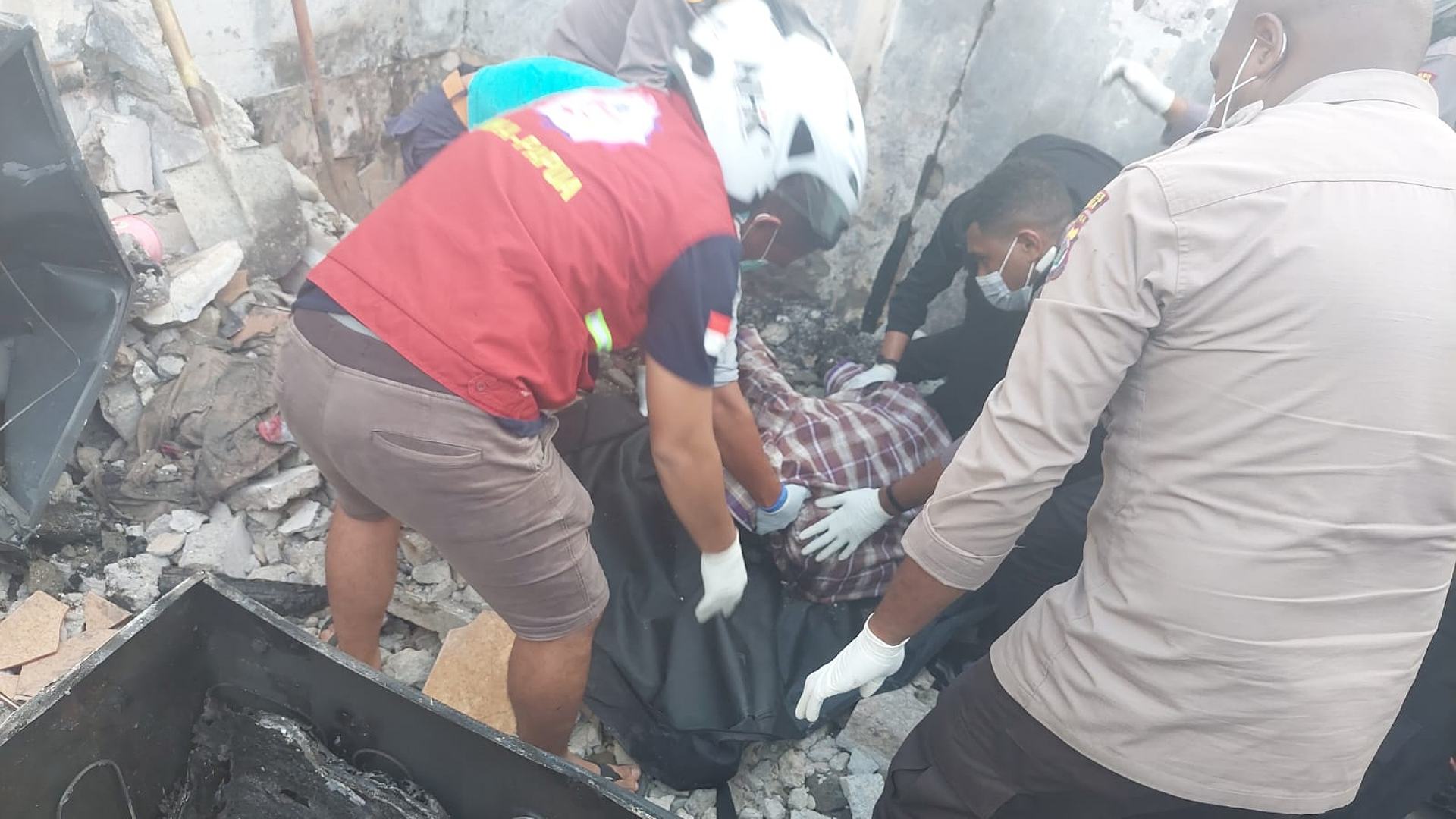 kebakaran-di-jalan-kartini-2-orang-hangus-terbakar