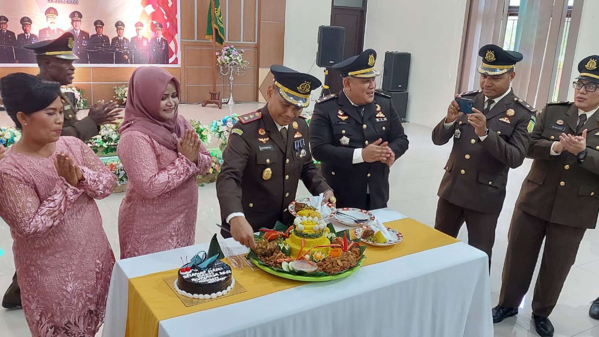 kejari-mimika-peringati-hari-bakti-adhyaksa-ke-62
