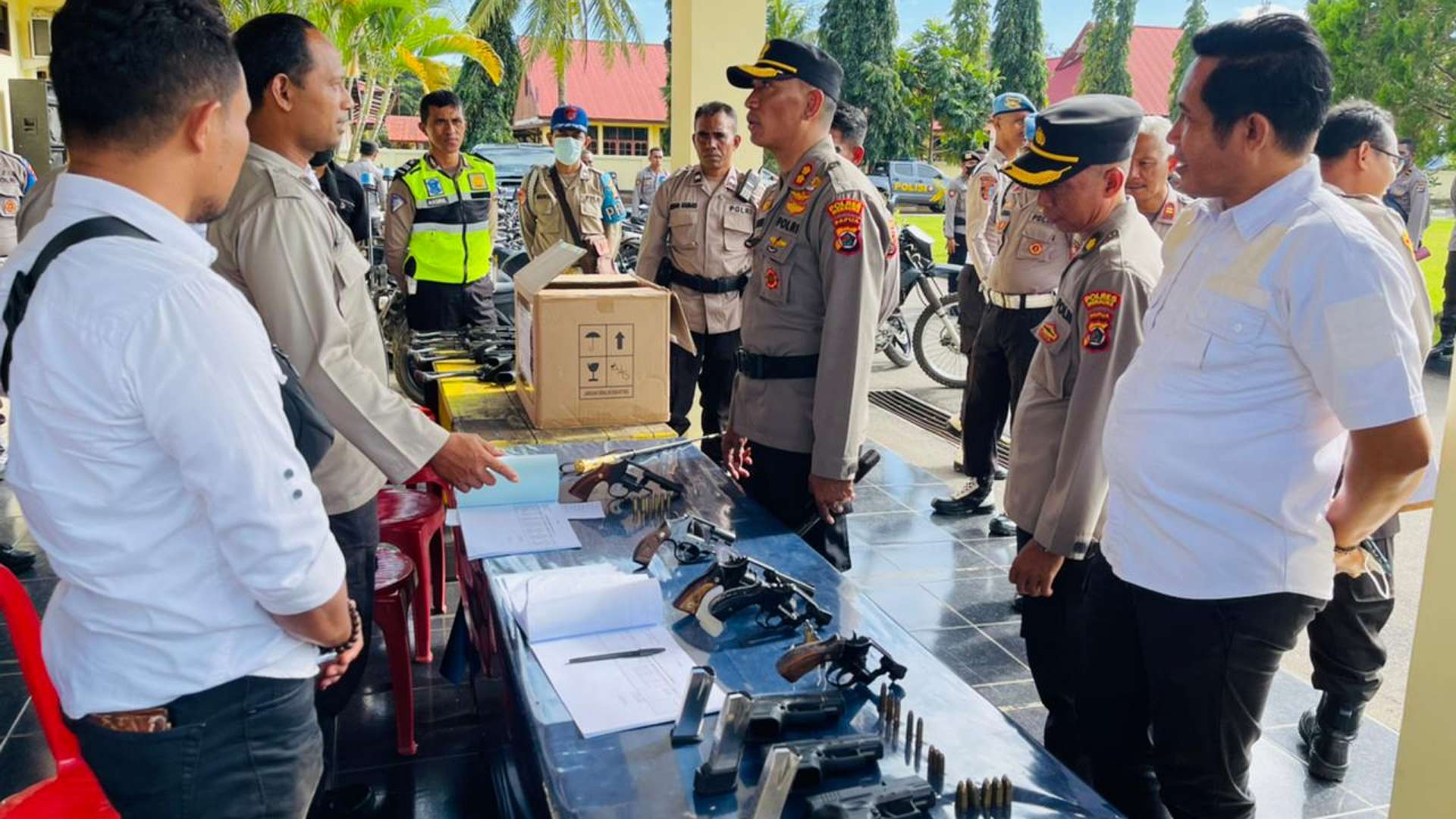 polres-merauke-rutinkan-pemeriksaan-senpi-anggota