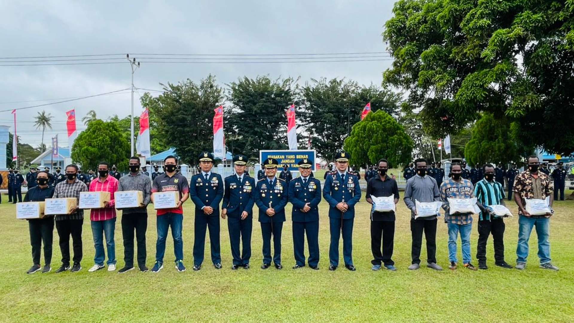 peringati-hari-bakti-tni-au-ke-75-lanud-ja-dimara-galakkan-bakti-sosial