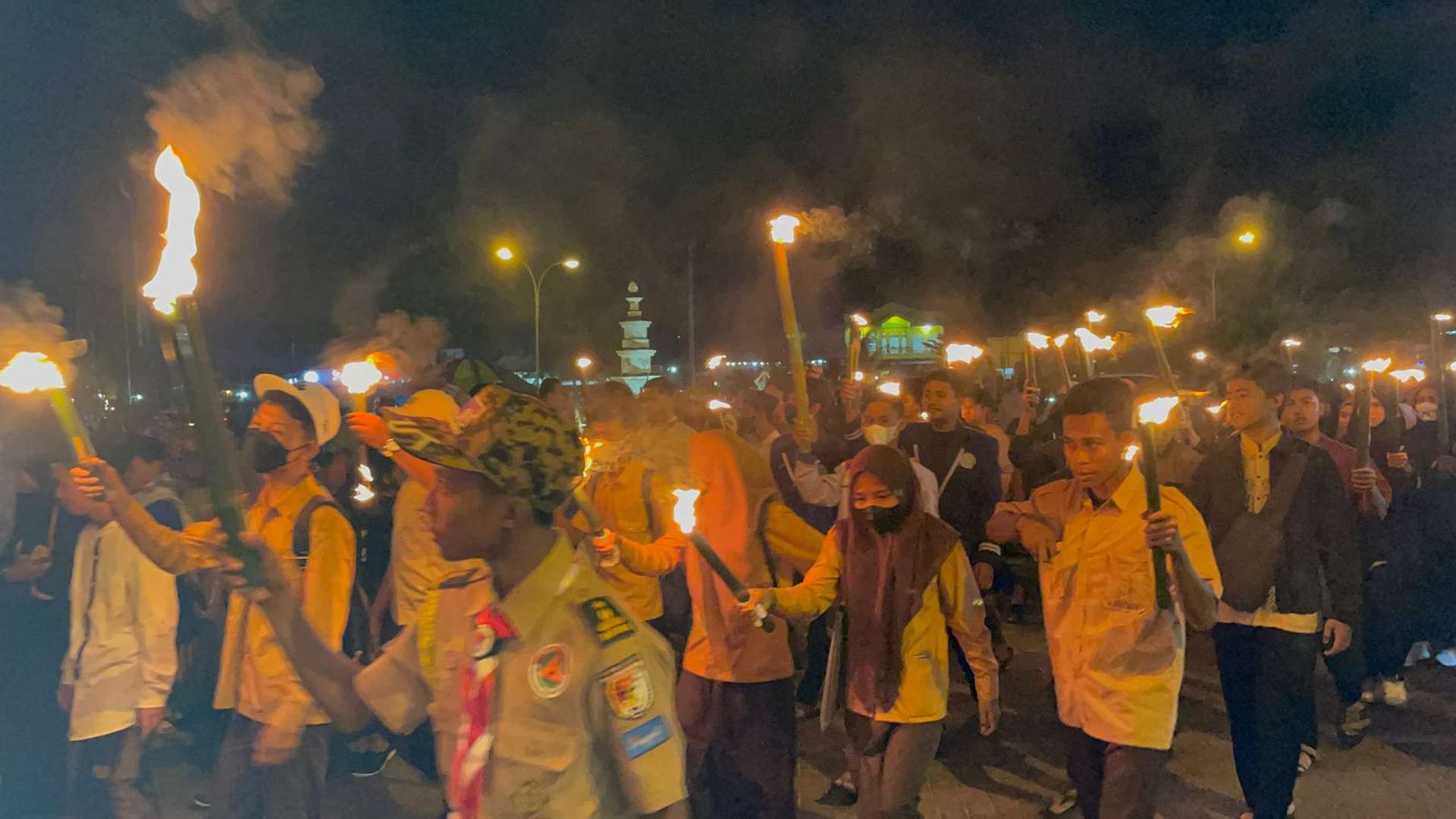 masyarakat-merauke-ramaikan-pawai-obor-sambut-1-muharram-1444-h