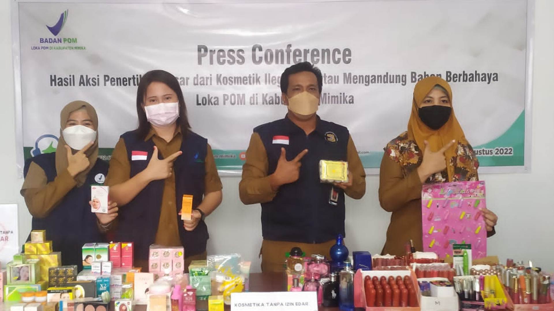 loka-pom-mimika-temukan-ribuan-kosmetik-ilegal