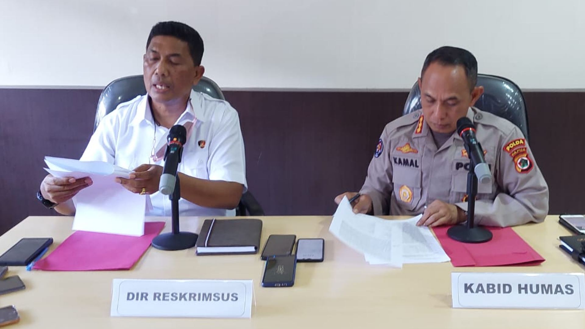 dua-oknum-pns-di-papua-jadi-tersangka-dugaan-korupsi-dana-hibah