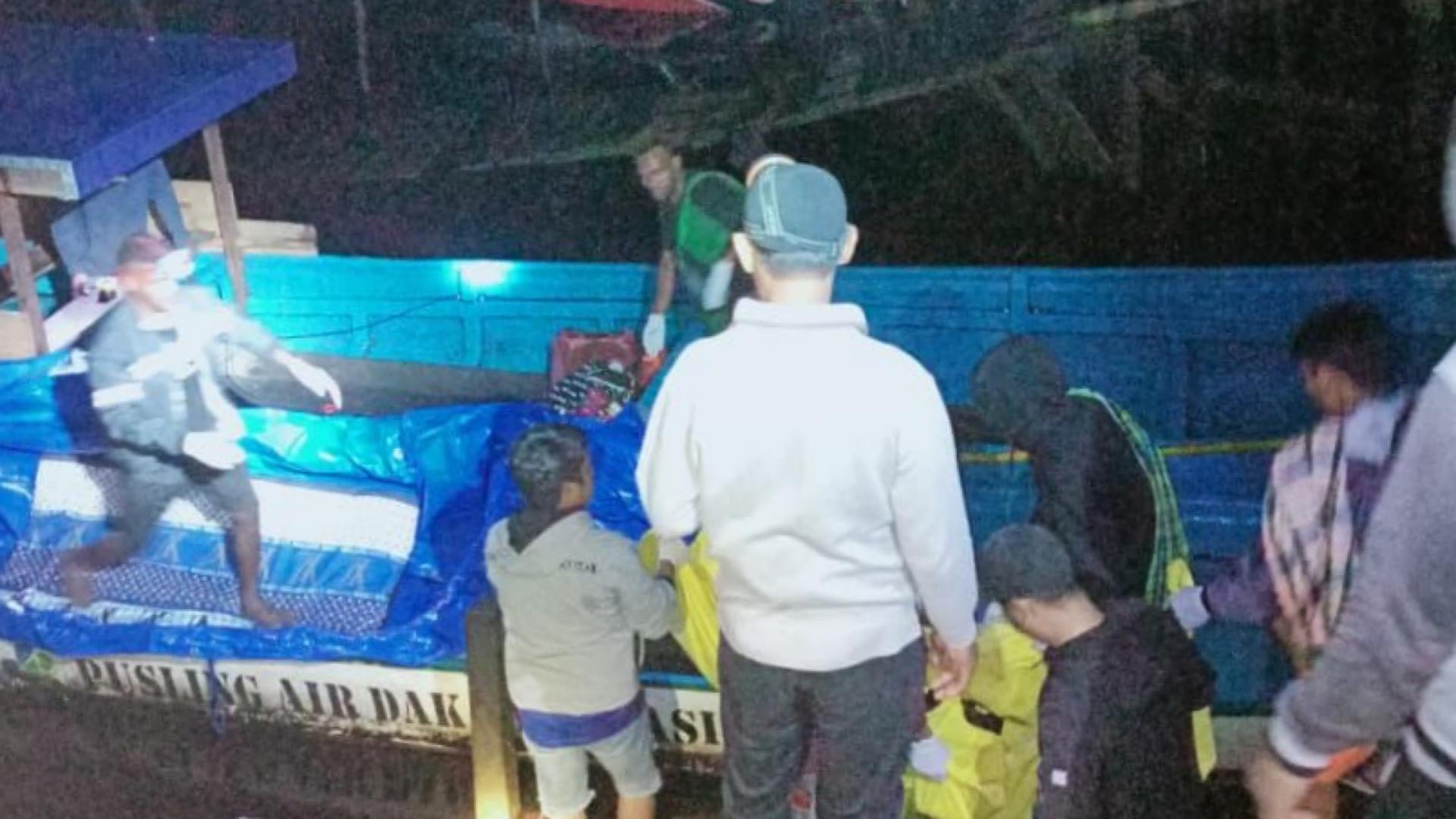 jenazah-3-abk-korban-kapal-terbakar-ditemukan-total-5-meninggal-dunia