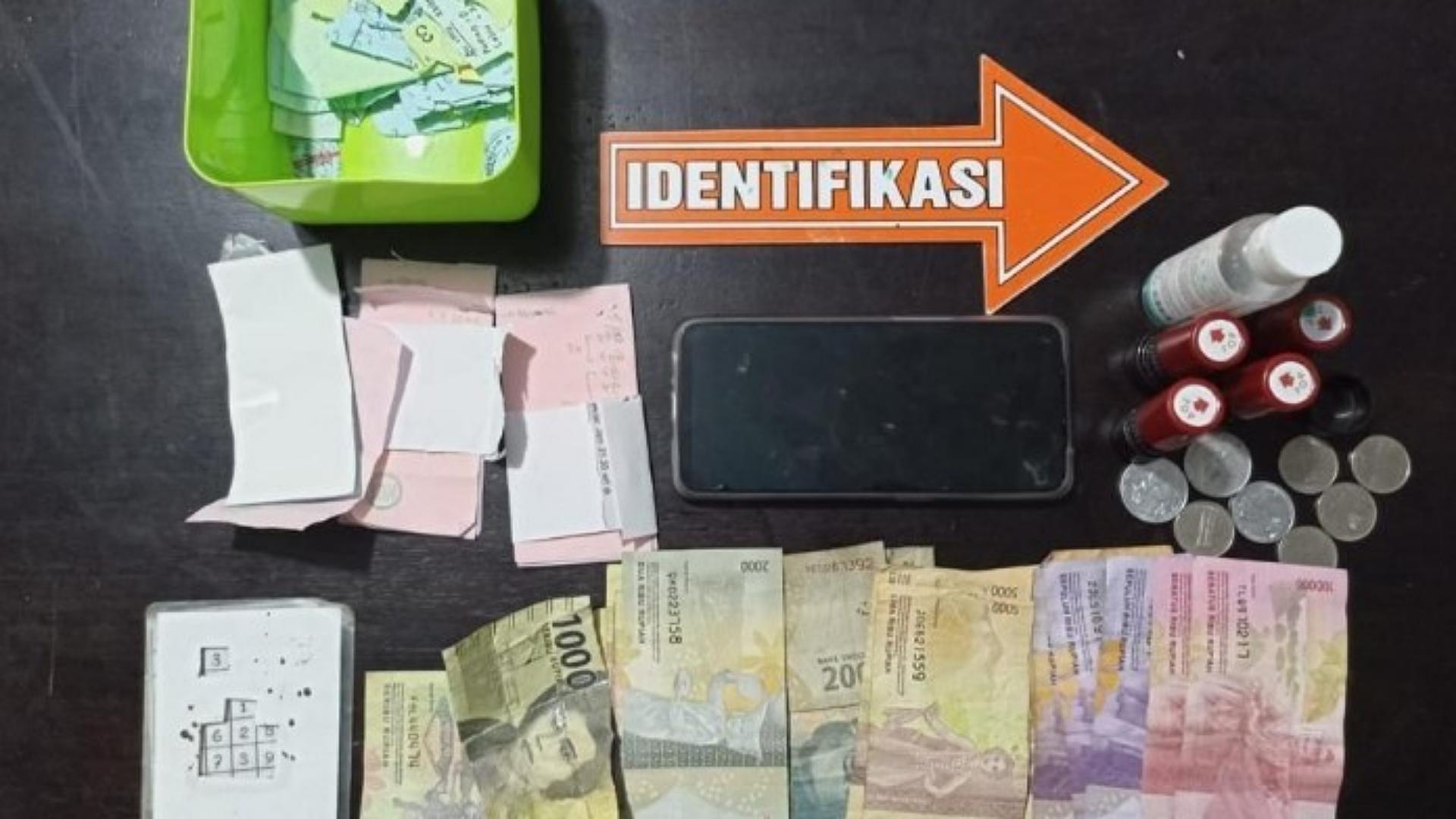 dua-penjual-togel-di-merauke-diringkus-polisi