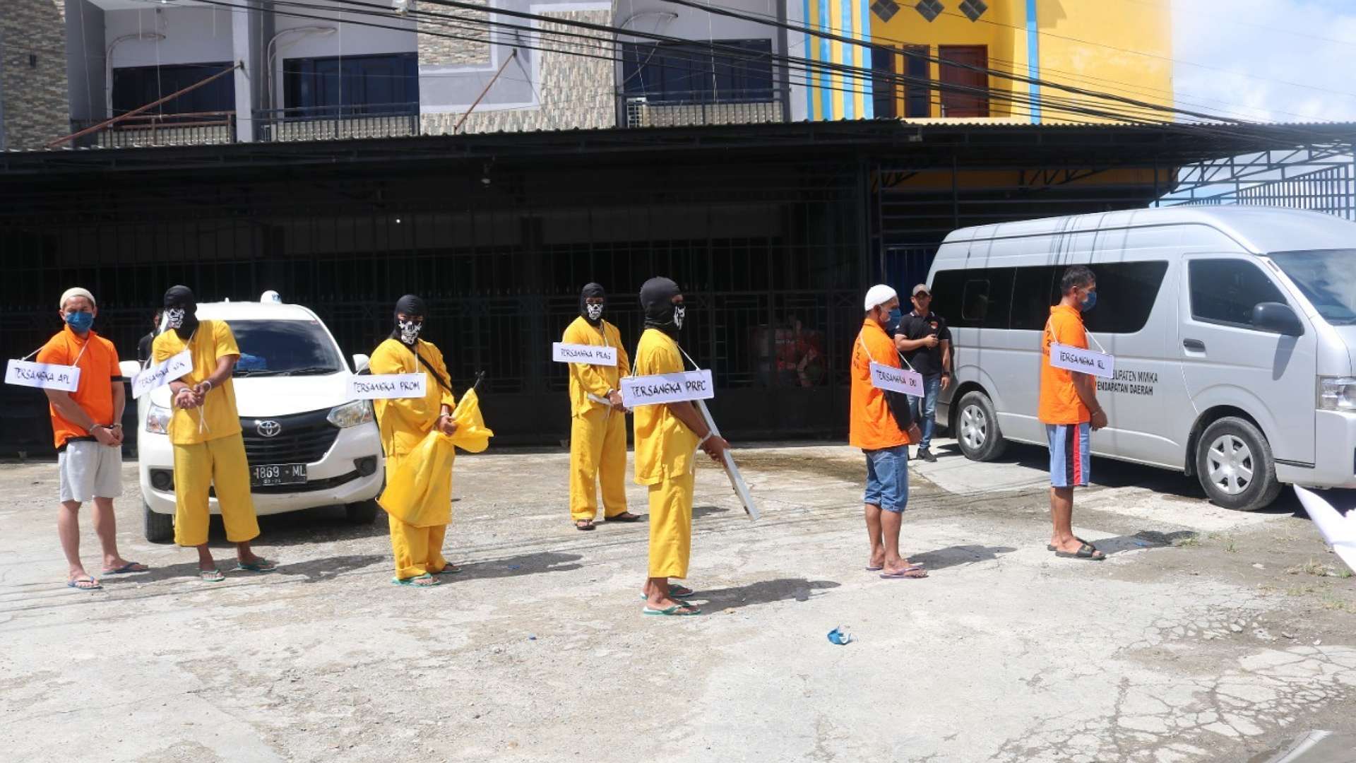 kompolnas-dan-komnas-ham-papua-hadiri-rekontruksi-kasus-mutilasi-di-timika