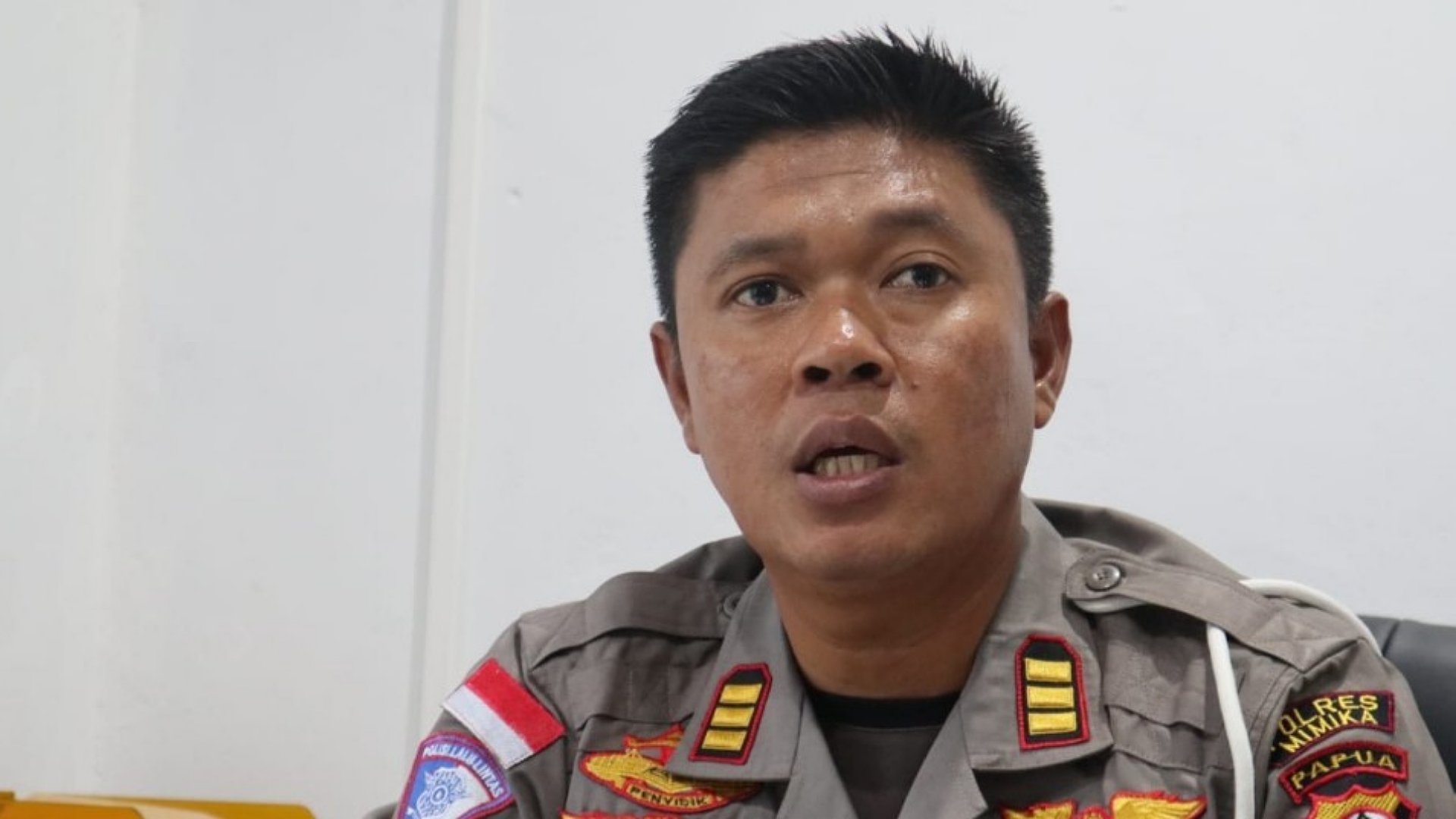 kasat-lantas-boncengan-motor-penumpang-wajib-pakai-helm