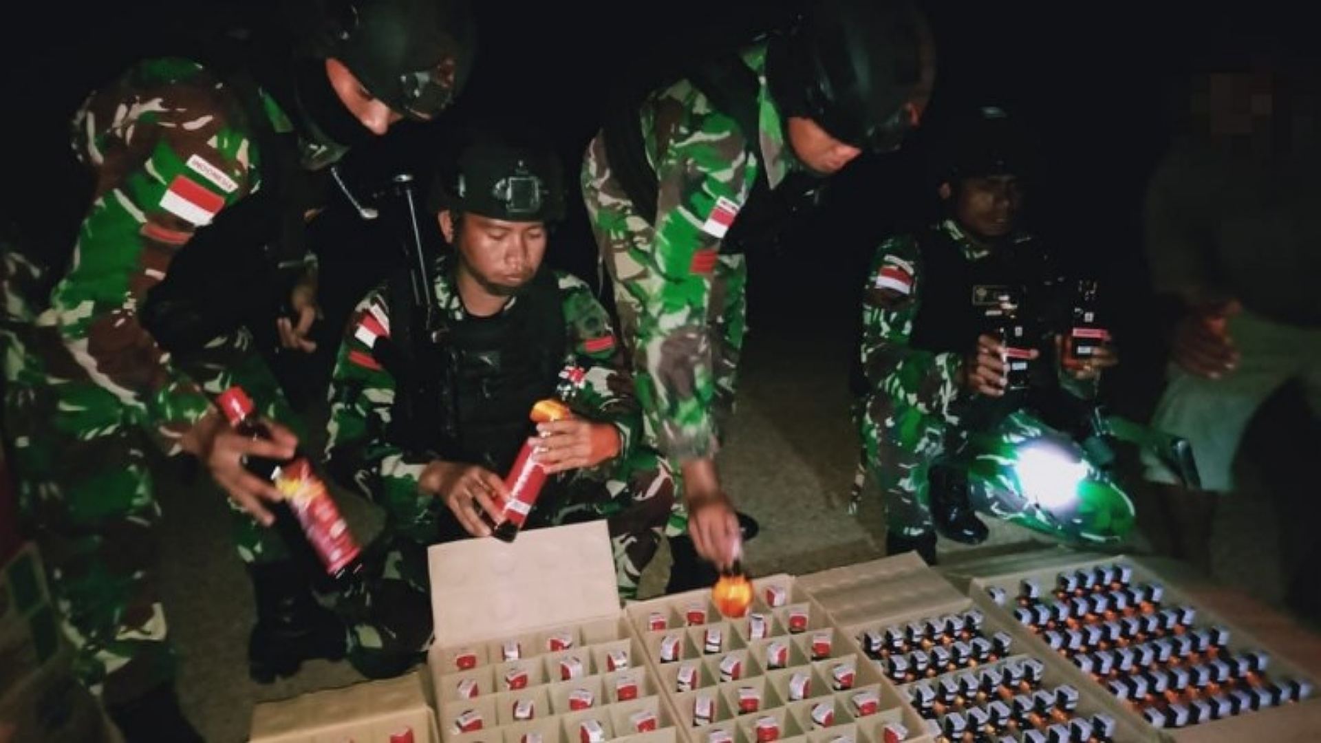 satgas-yonif-725-woroagi-sita-ratusan-botol-miras-ilegal