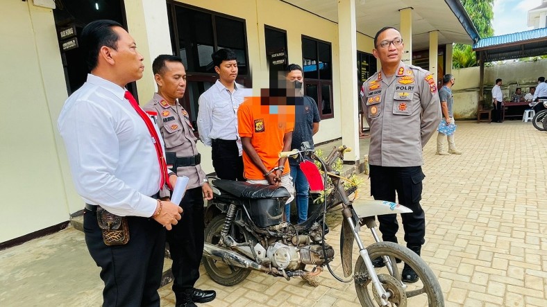polisi-ringkus-pencuri-handphone-di-distrik-tanah-miring