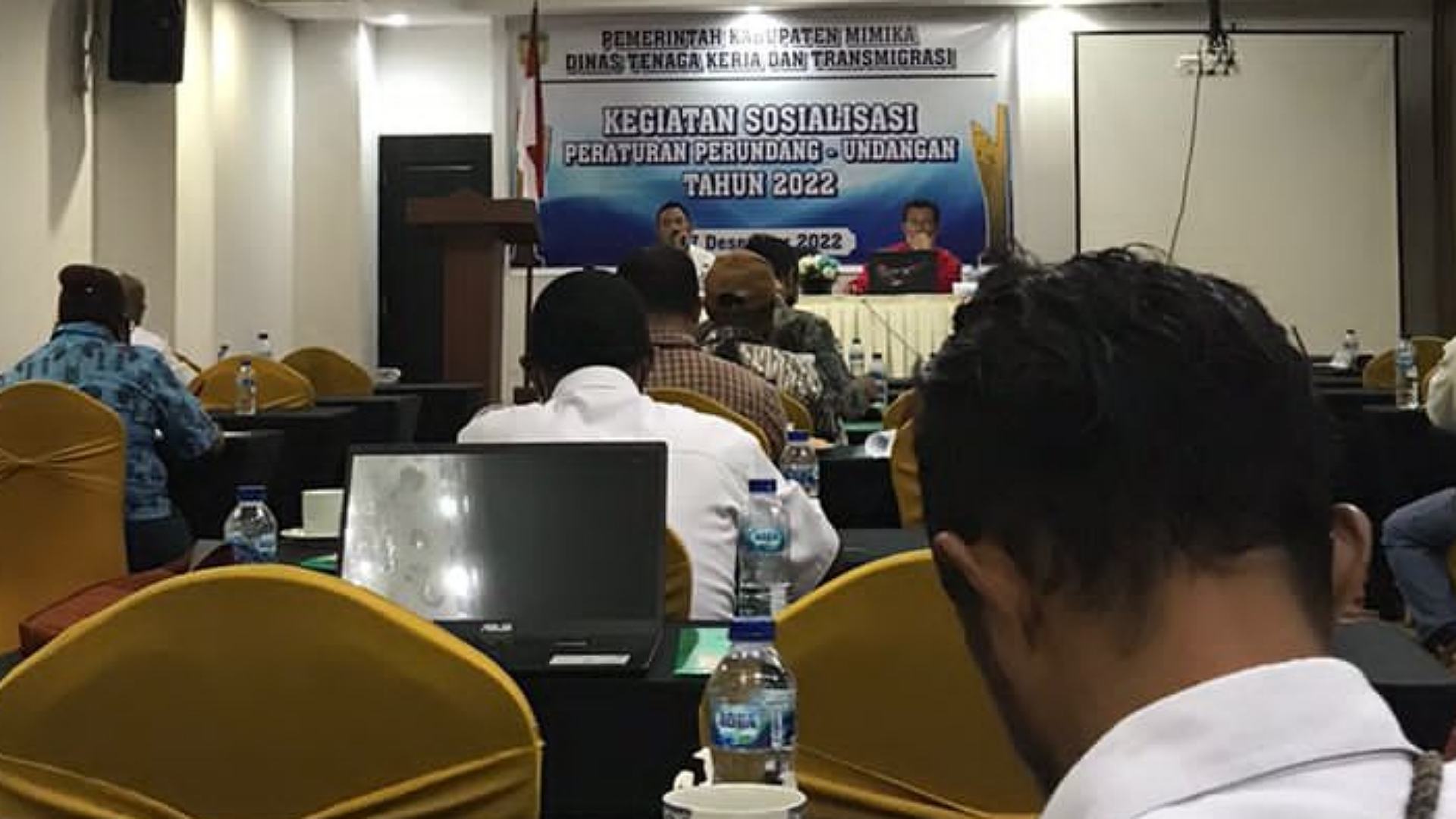 disnakertrans-mulai-sosialisasi-ranperda-perlindungan-tenaga-kerja-oap