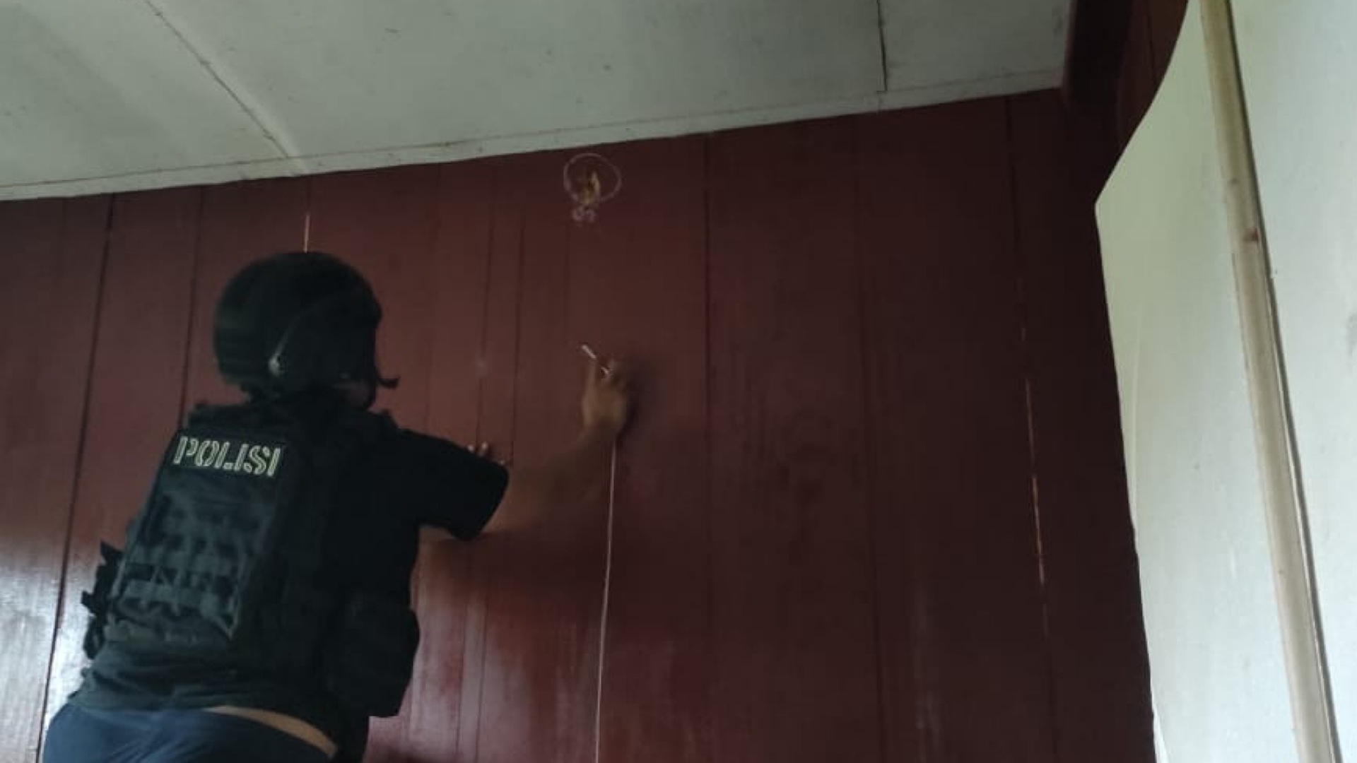 penghujung-2022-kkb-serang-pos-jaga-polres-yahukimo