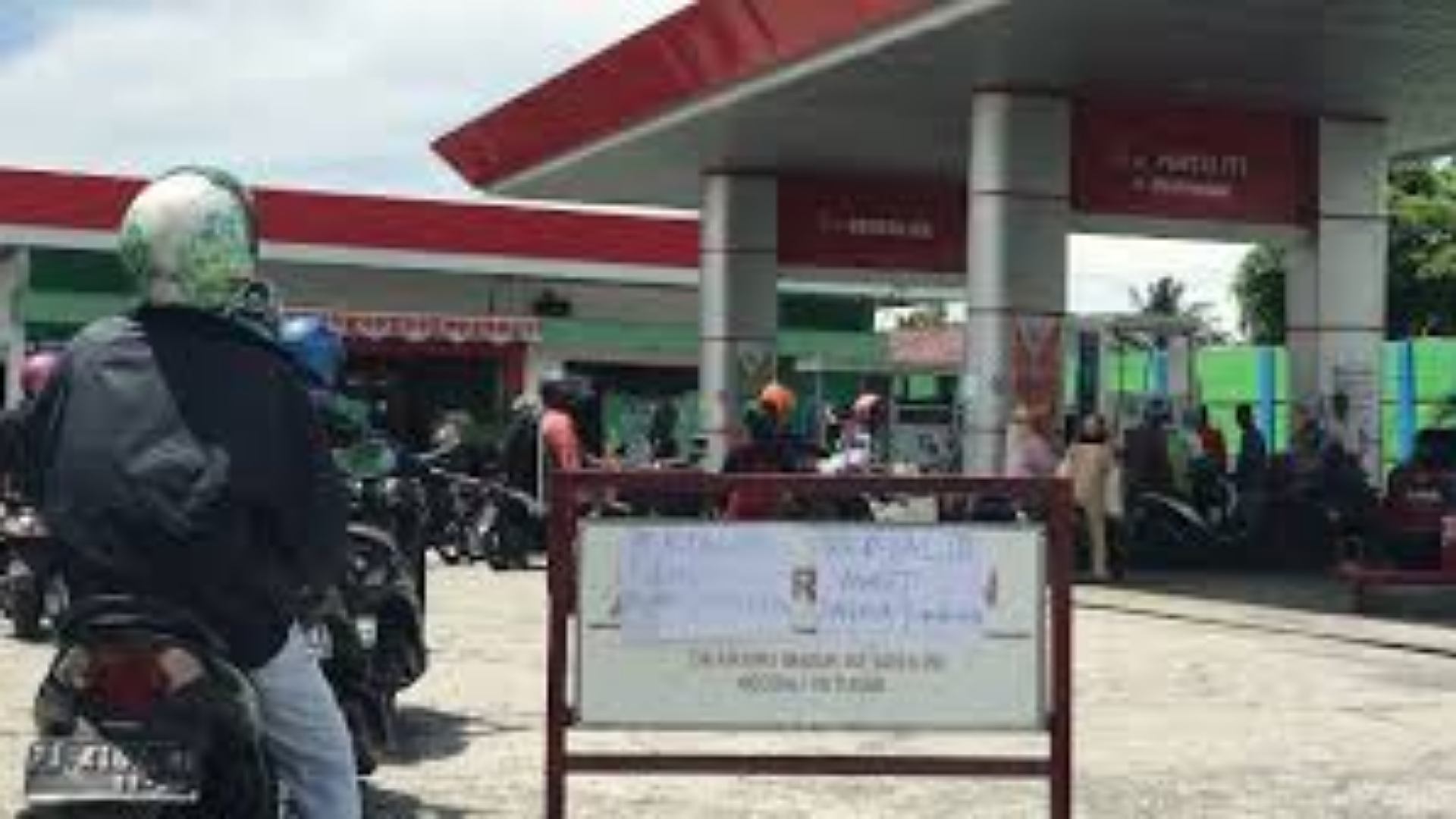 kendaraan-berplat-luar-dilarang-mengisi-bbm-subsidi-di-timika