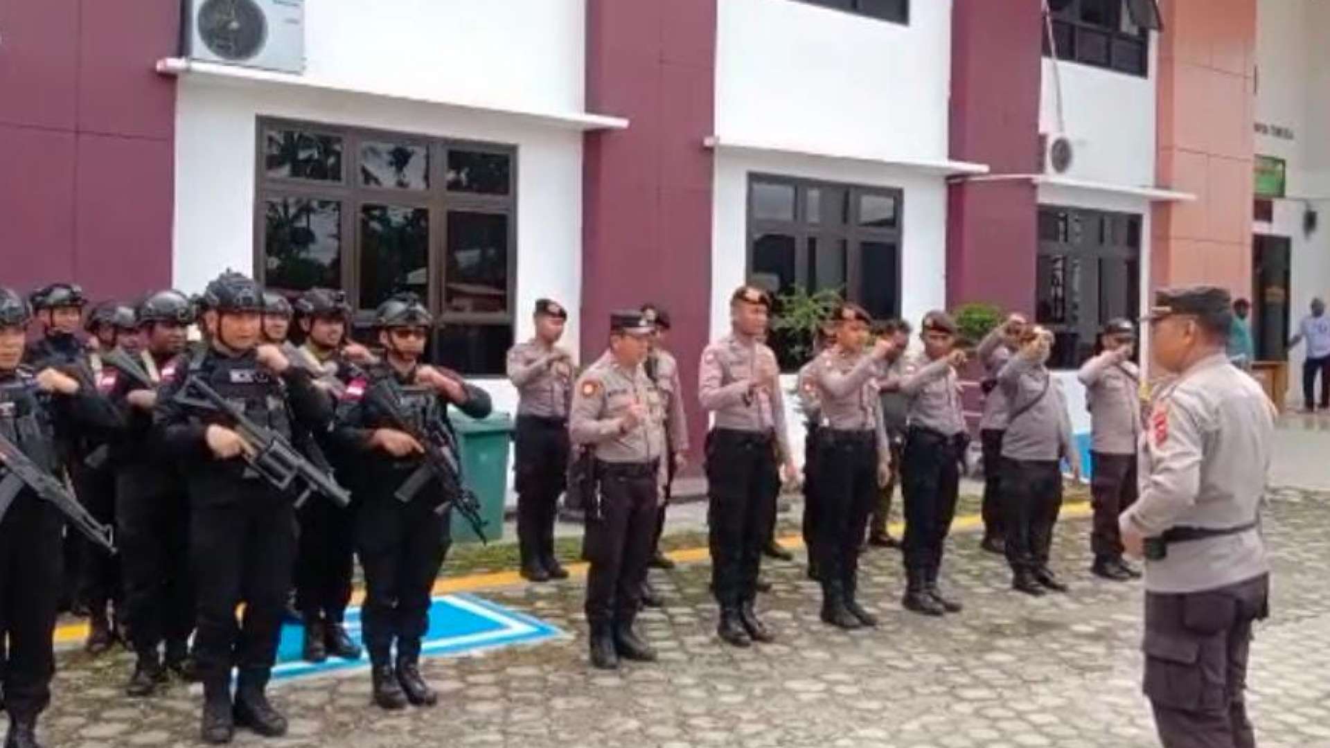 sidang-terdakwa-kepemilikan-amunisi-aktivis-knpb-timika-dijaga-ketat