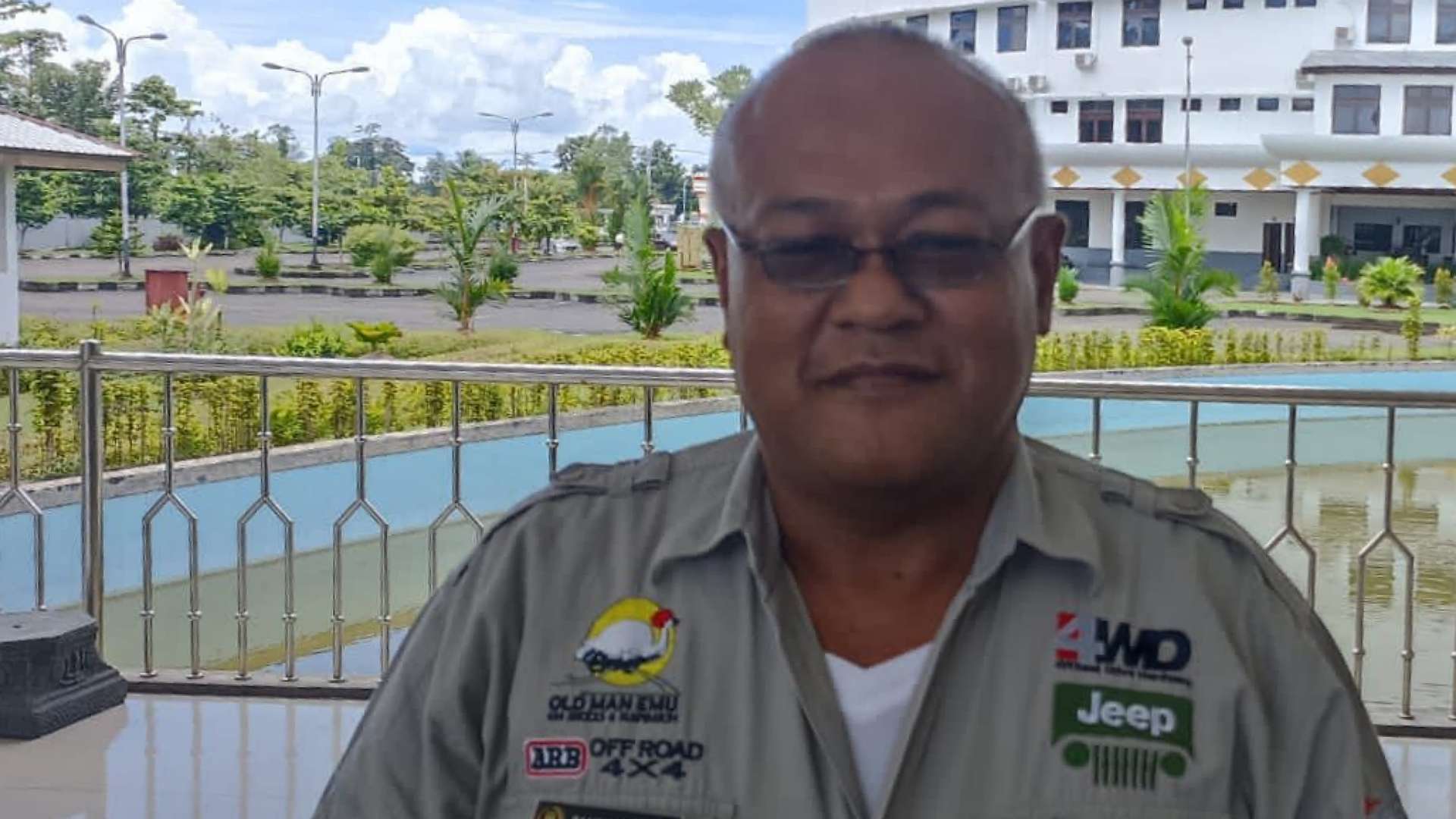 tak-kunjung-dilantik-tanzil-azhari-desak-koni-mimika-segera-action