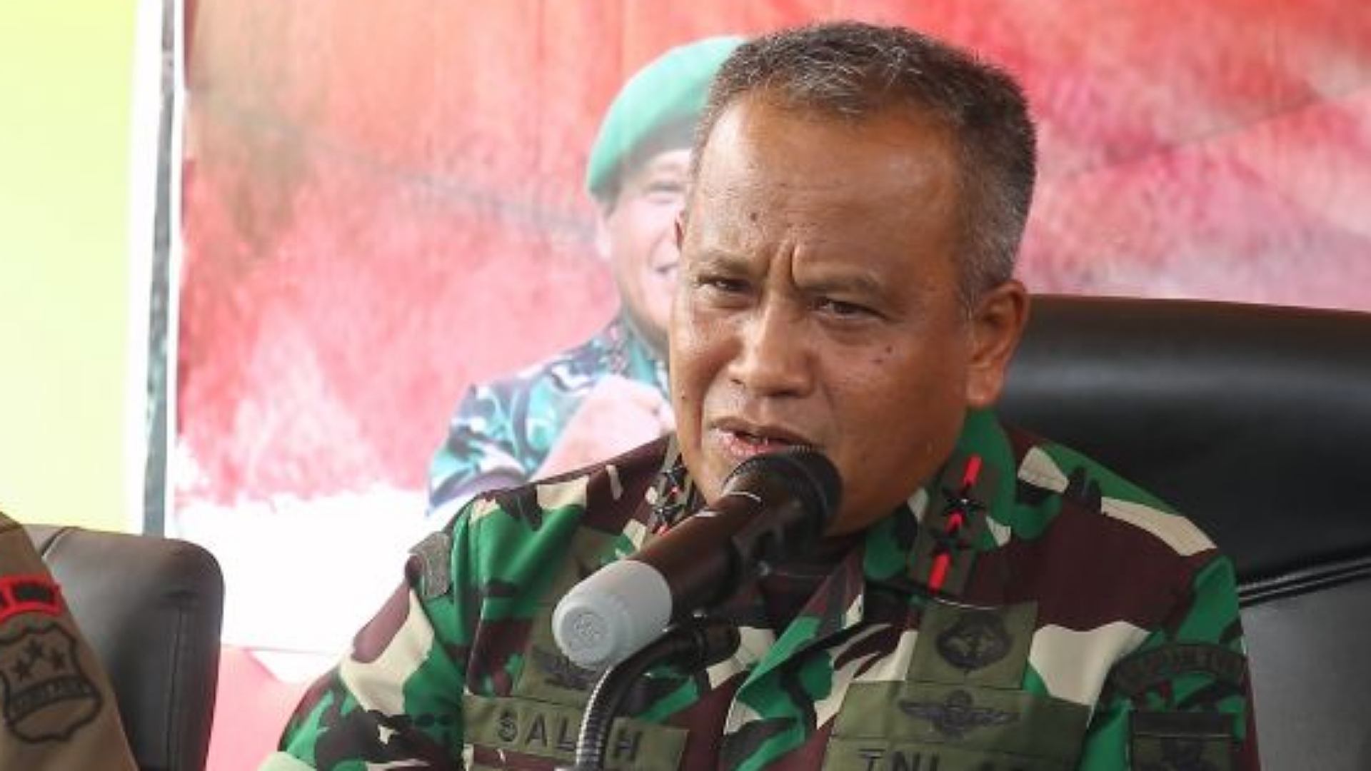 tni-polri-kuasai-distrik-paro-lokasi-pembakaran-pesawat-susi-air