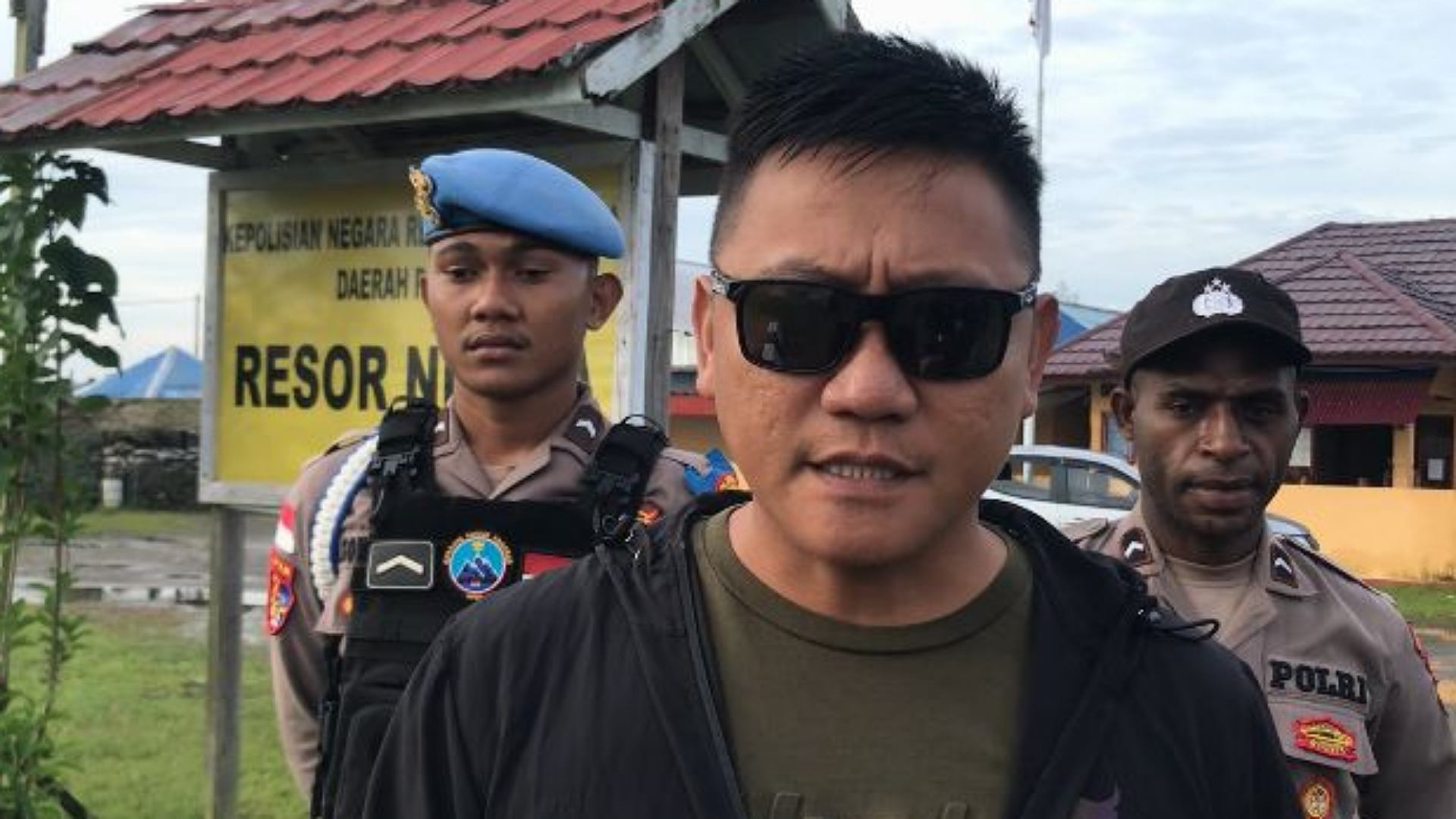 polisi-pastikan-pilot-susi-air-masih-hidup