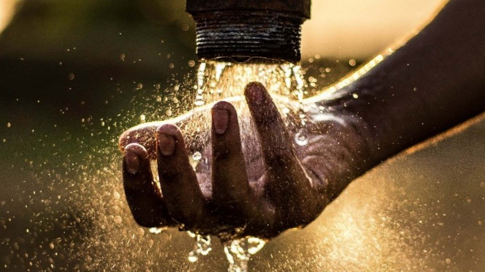 air-bersih-sudah-lancar-mengalir-sampai-di-perumahan-pemda