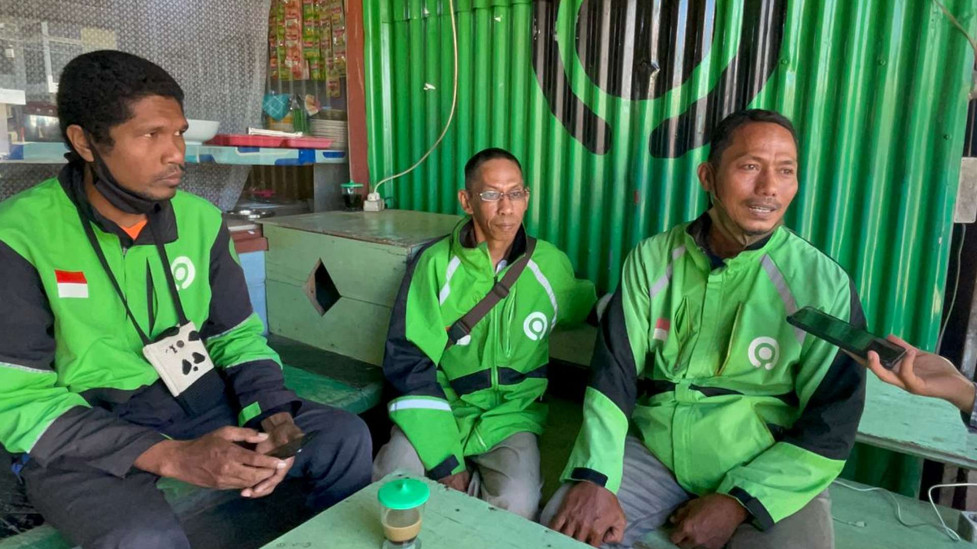 driver-gojek-merauke-galau-hadapi-masa-gangguan-internet