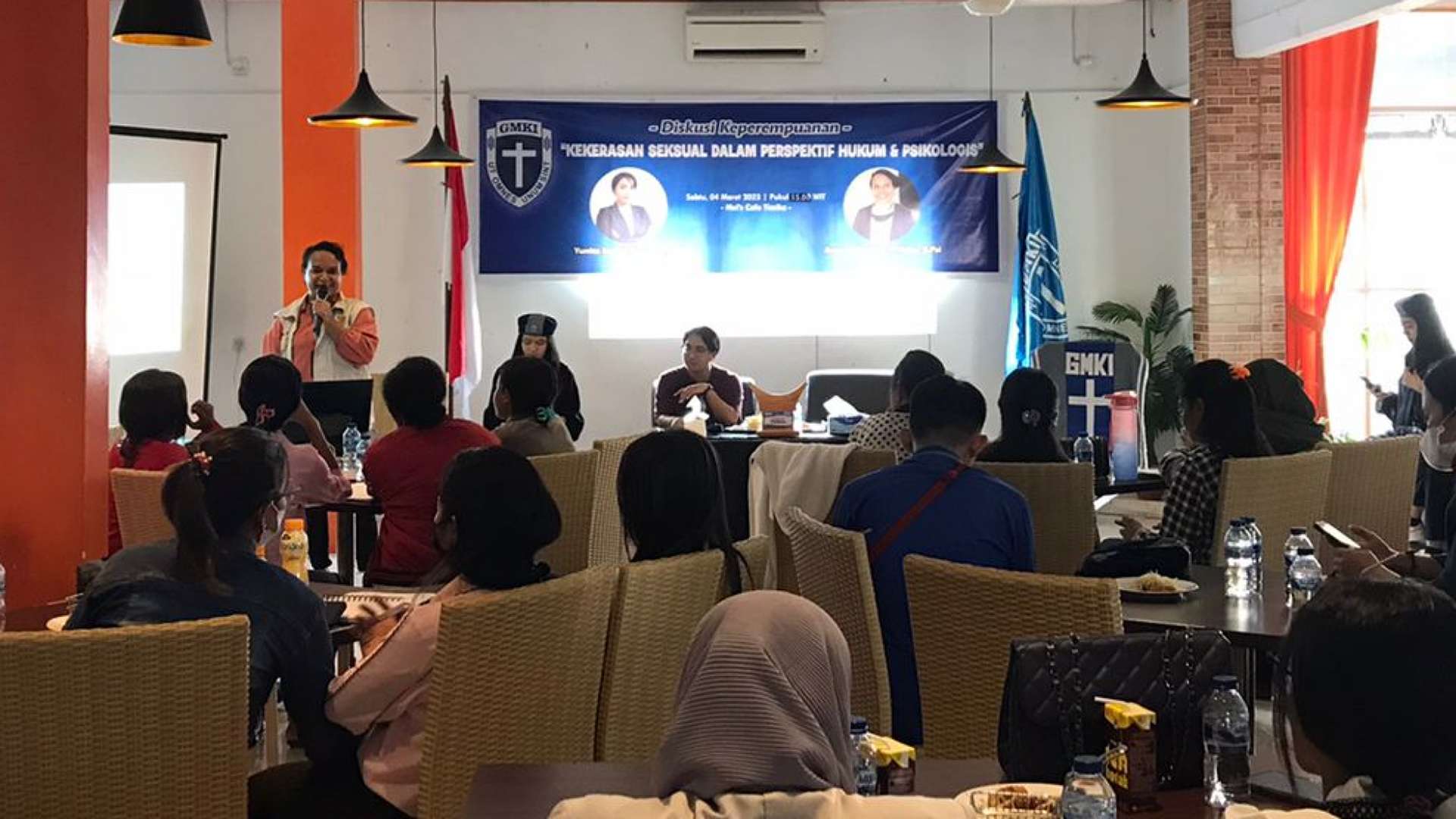 gmki-timika-diskusi-keperempuanan-menghadapi-tingginya-kasus-kekerasan-seksual