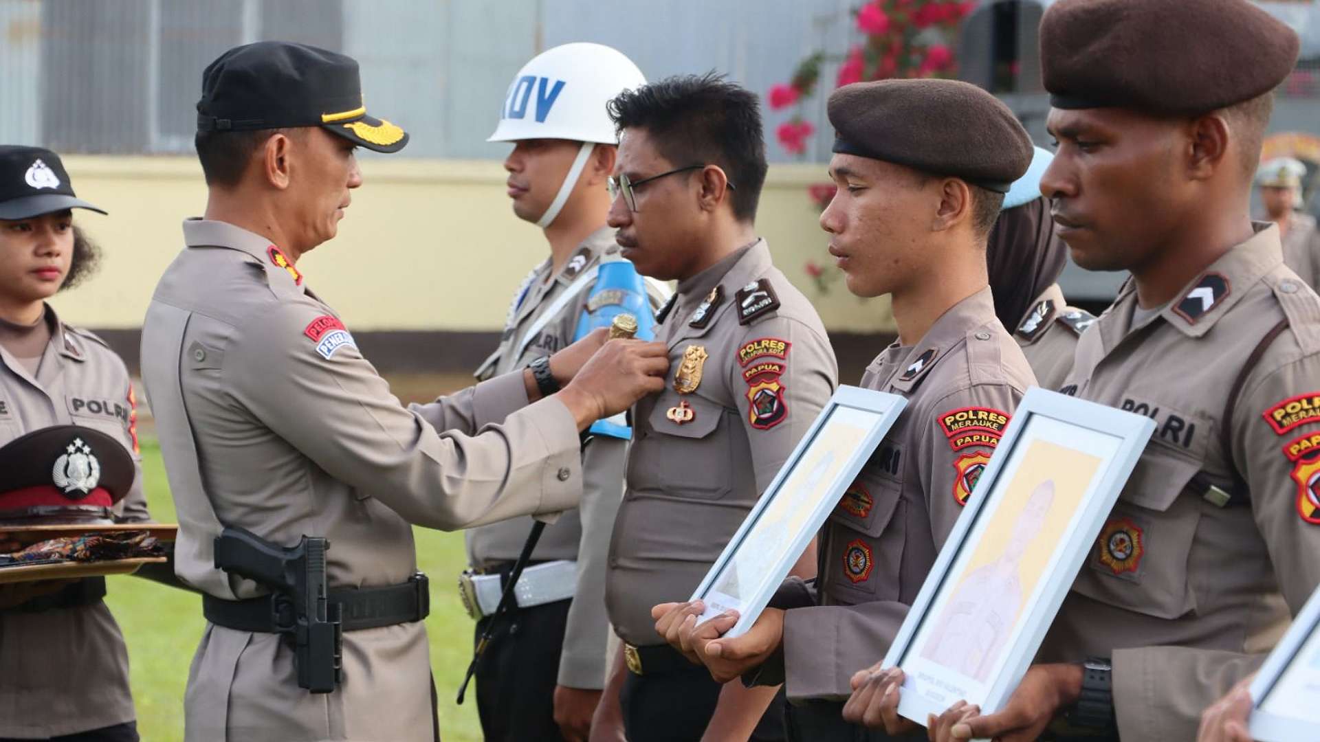 lima-anggota-polres-merauke-diberhentikan-tidak-hormat
