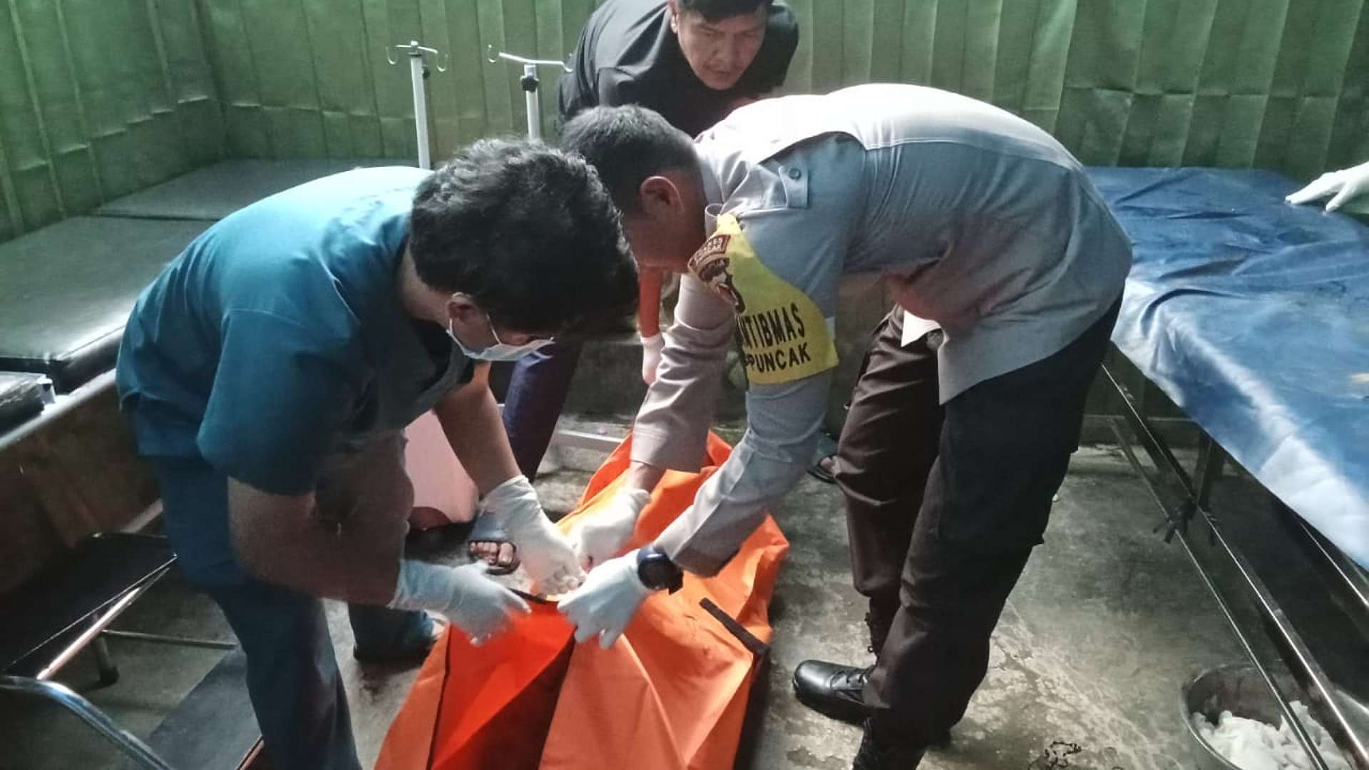 tni-polri-tembak-mati-satu-anggota-kkb-di-puncak