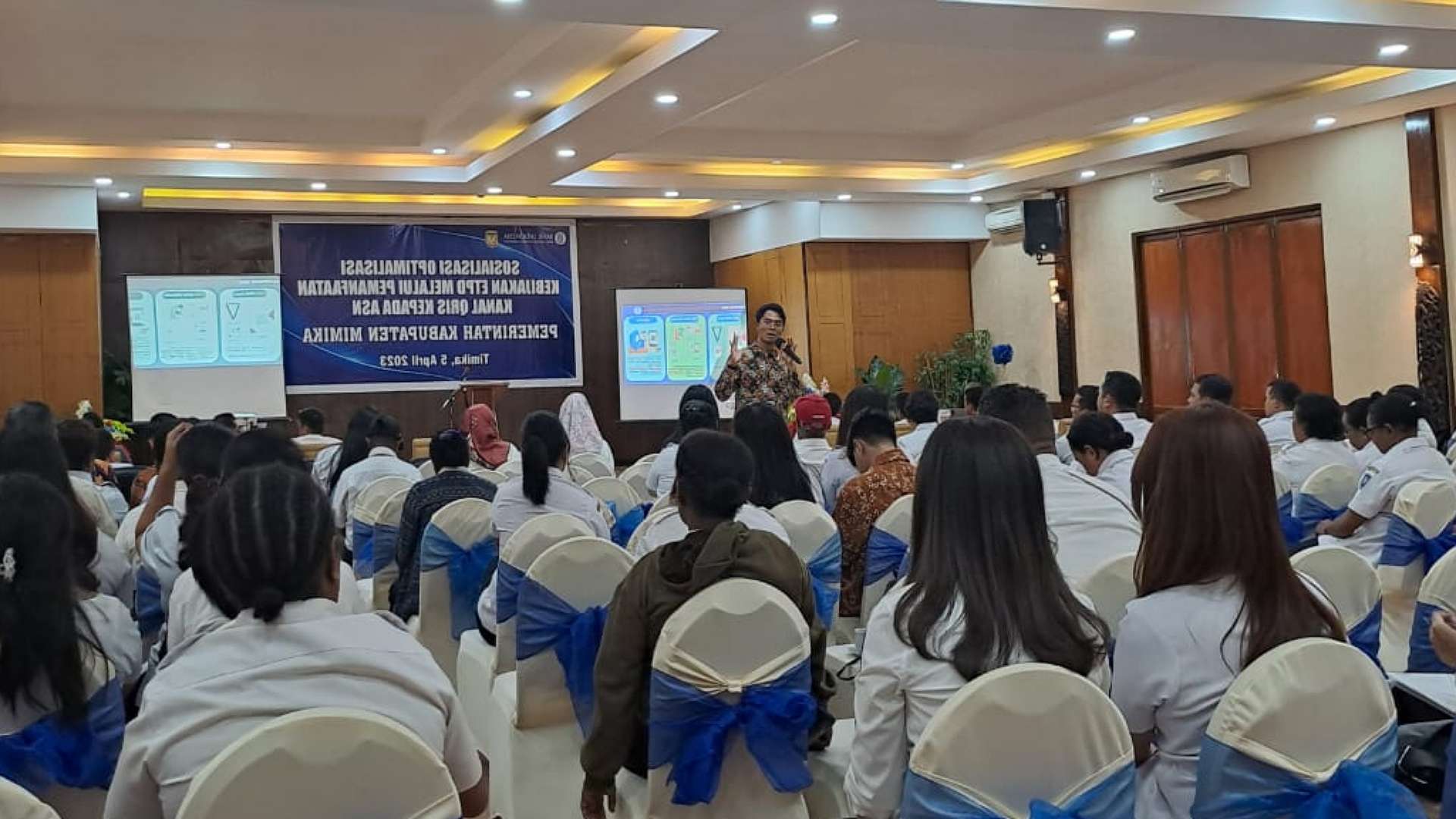 bi-papua-kenalkan-pemanfaatan-qris-di-lingkup-pemkab-mimika