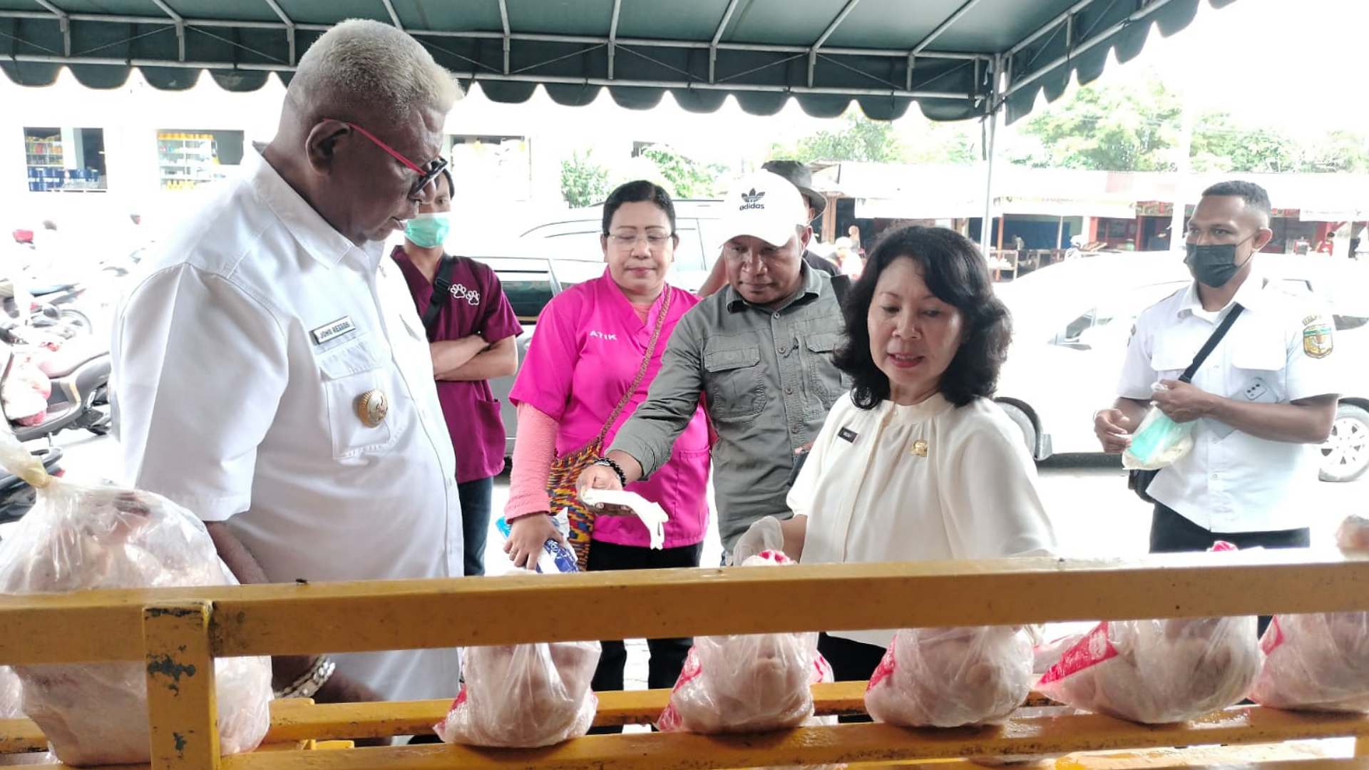 sidak-jelang-lebaran-ada-temuan-daging-ayam-tak-layak-konsumsi
