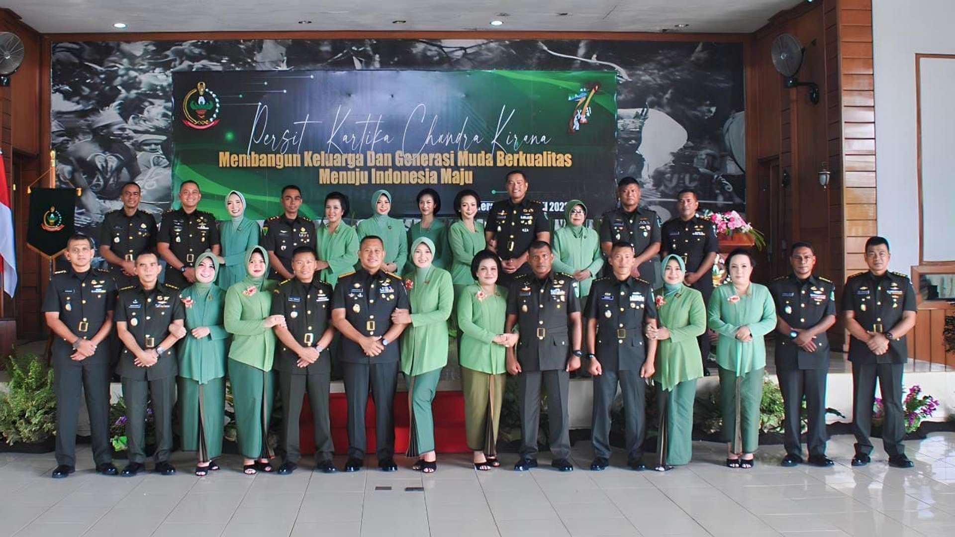 Syukuran Persit KCK Koorcabrem 174 Rem 174 PD XVII/Cenderawasih dalam rangka HUT Persit ke-77, Jumat (14/4/2023). Foto: Penrem 174/ ATW