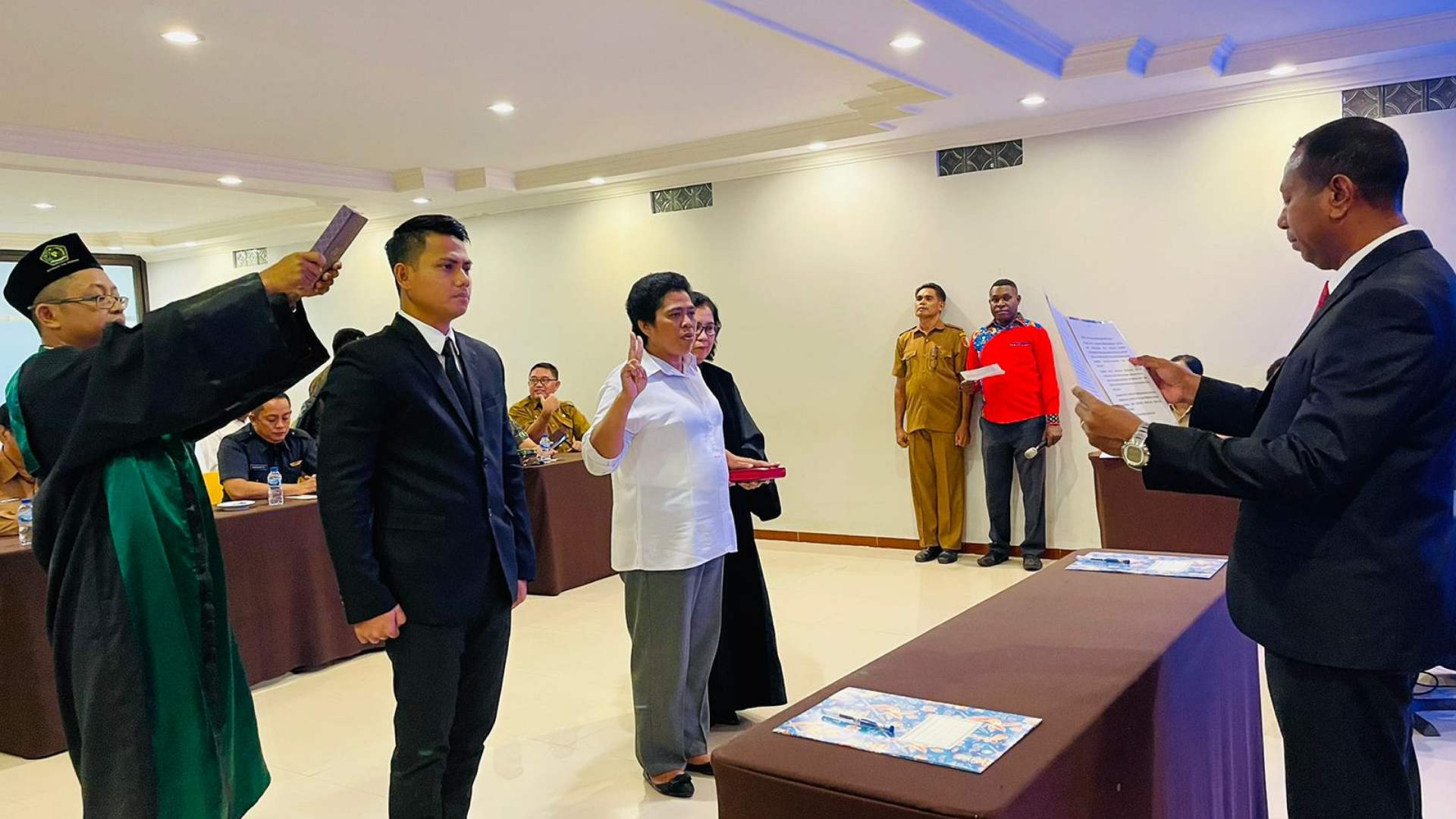 pj-gubernur-papua-selatan-lantik-panwas-pemilihan-anggota-mrp