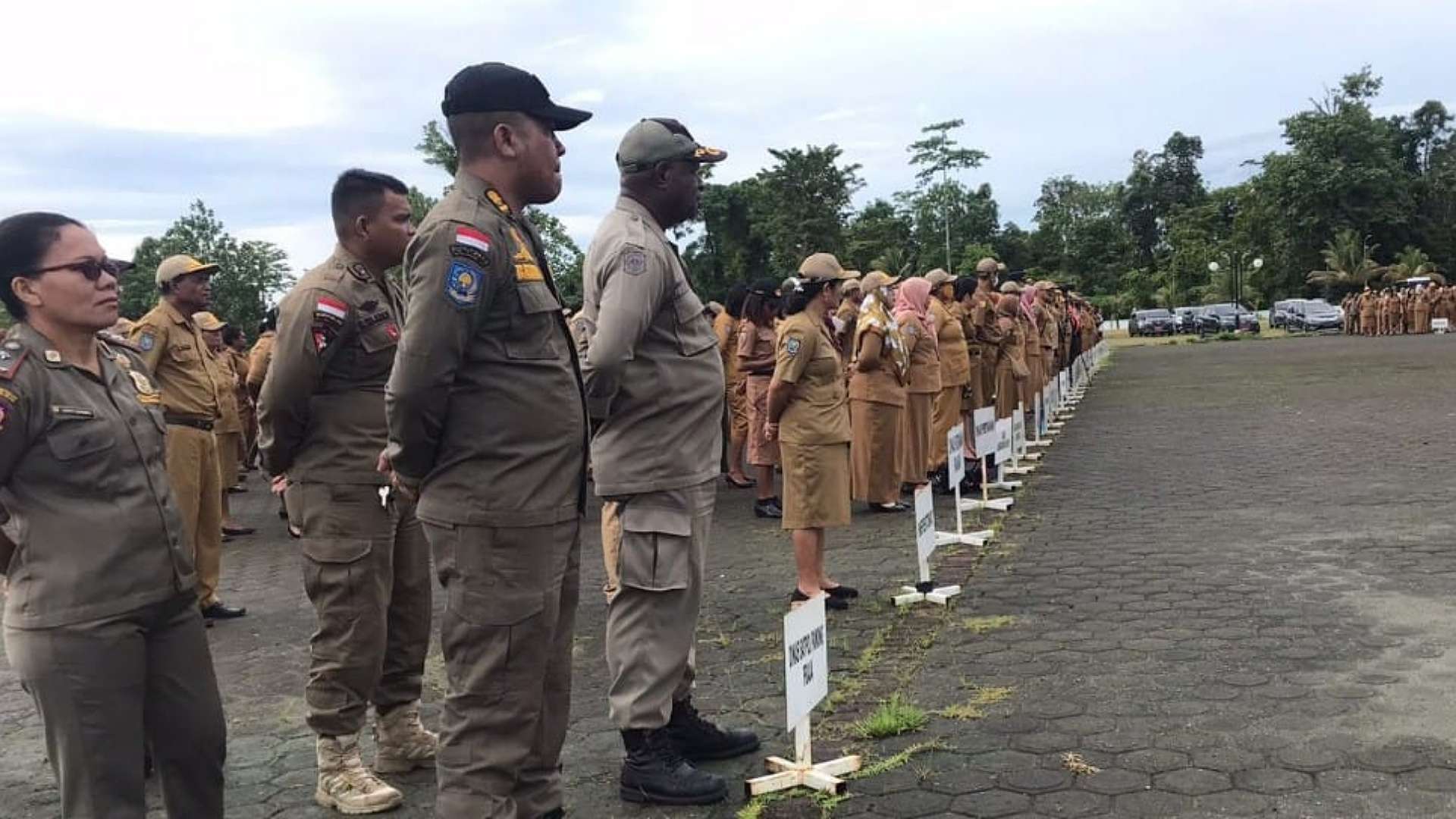 hendriette-minta-pegawai-jangan-tambah-waktu-libur