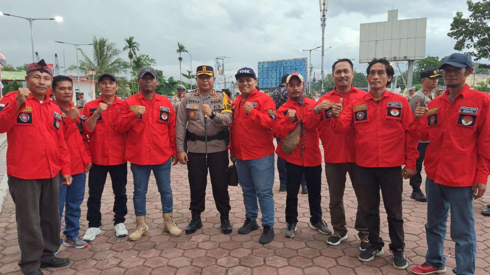 tingkatkan-toleransi-dpc-pbb-mimika-ikut-amankan-idul-fitri