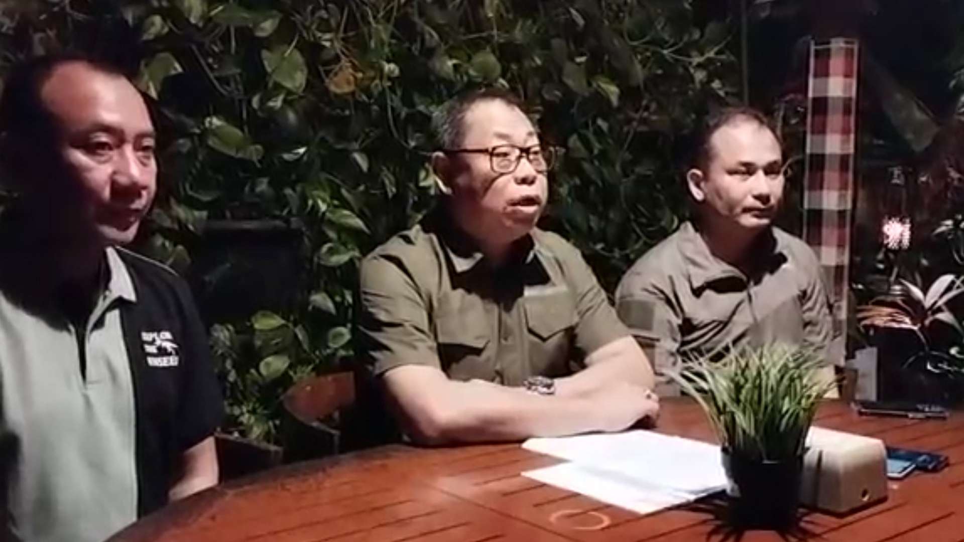 bantu-danai-kkb-satgas-damai-cartenz-tangkap-kadistrik-kenyam